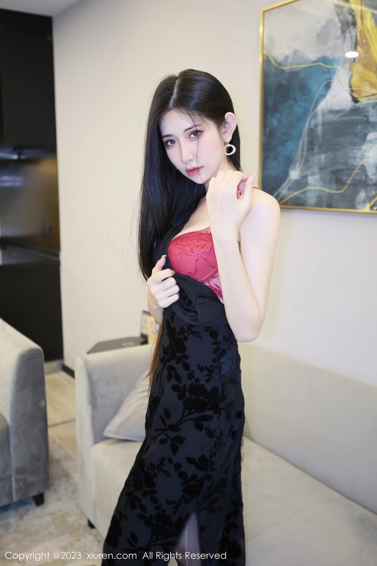 [XiuRen]高清写真图 2023.04.17 No.6583 依娜Yina 黑丝美腿