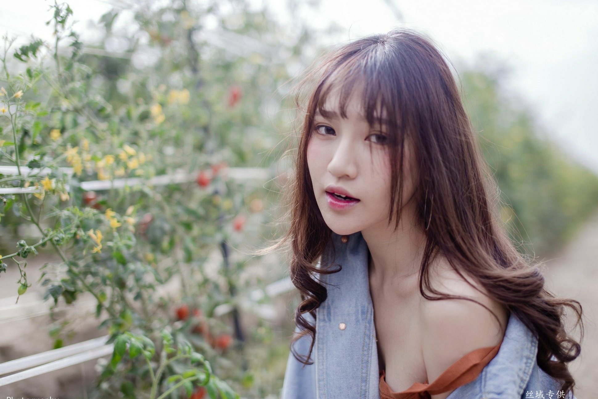 Gallery - 台湾正妹比比儿《小清新外拍》户外街拍写真集，展现邻家女孩纯美气质与动人魅力台湾清新户外街拍治愈系 比比儿女神私房照_秀色女神 - image 4