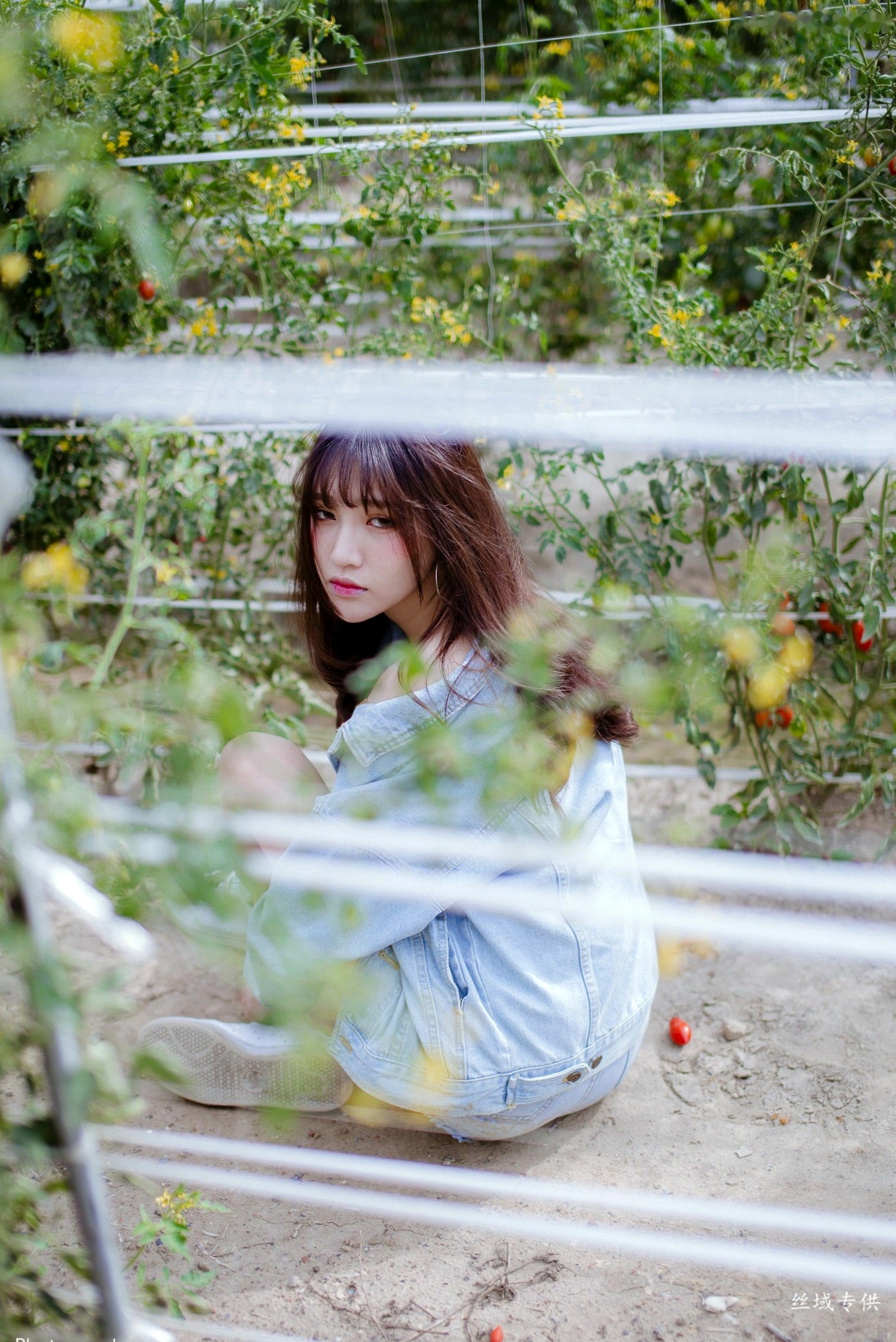 Gallery - 台湾正妹比比儿《小清新外拍》户外街拍写真集，展现邻家女孩纯美气质与动人魅力台湾清新户外街拍治愈系 比比儿女神私房照_秀色女神 - image 6