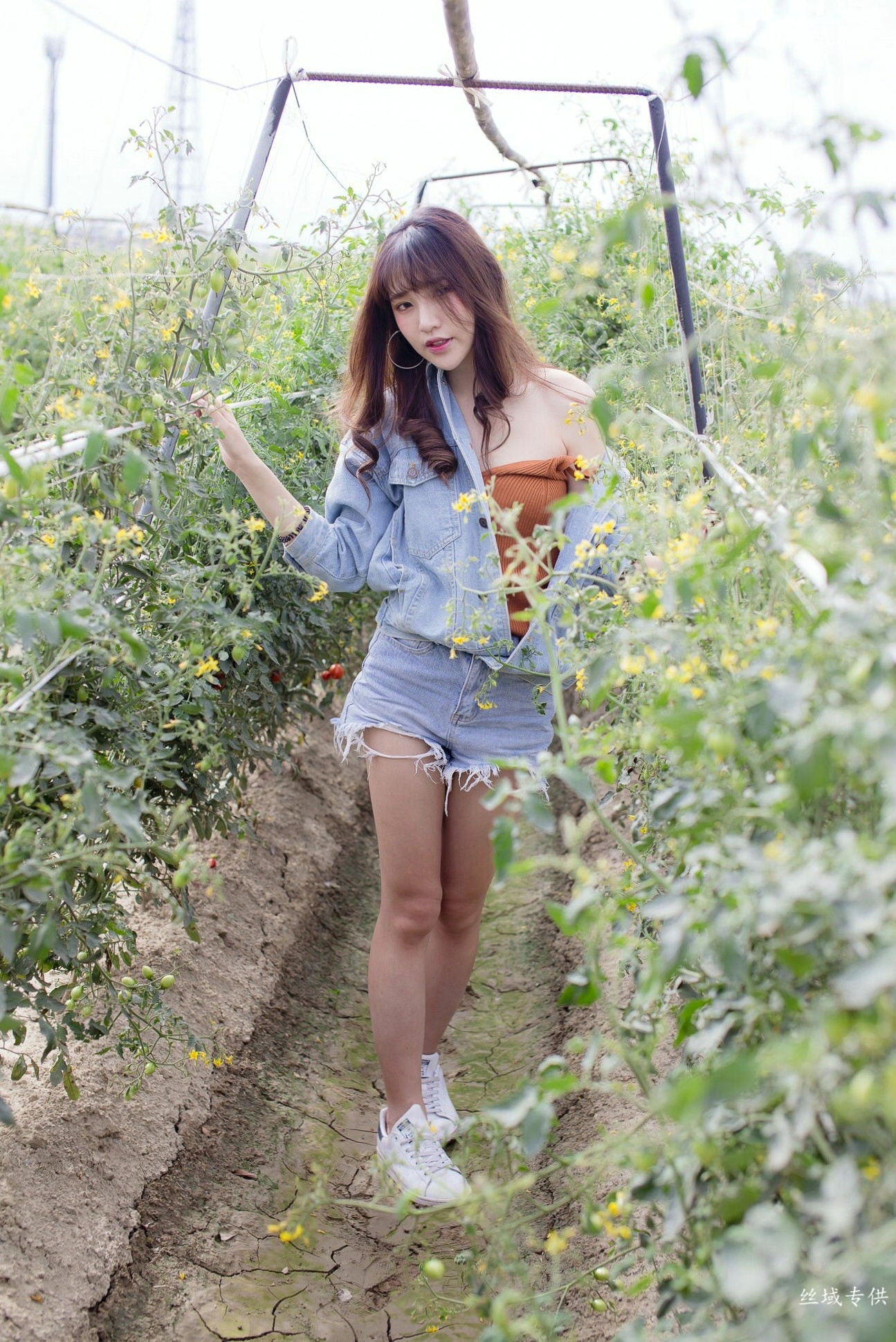 Gallery - 台湾正妹比比儿《小清新外拍》户外街拍写真集，展现邻家女孩纯美气质与动人魅力台湾清新户外街拍治愈系 比比儿女神私房照_秀色女神 - image 27
