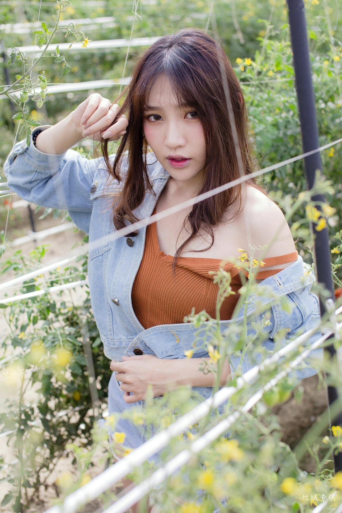 Gallery - 台湾正妹比比儿《小清新外拍》户外街拍写真集，展现邻家女孩纯美气质与动人魅力台湾清新户外街拍治愈系 比比儿女神私房照_秀色女神 - image 29