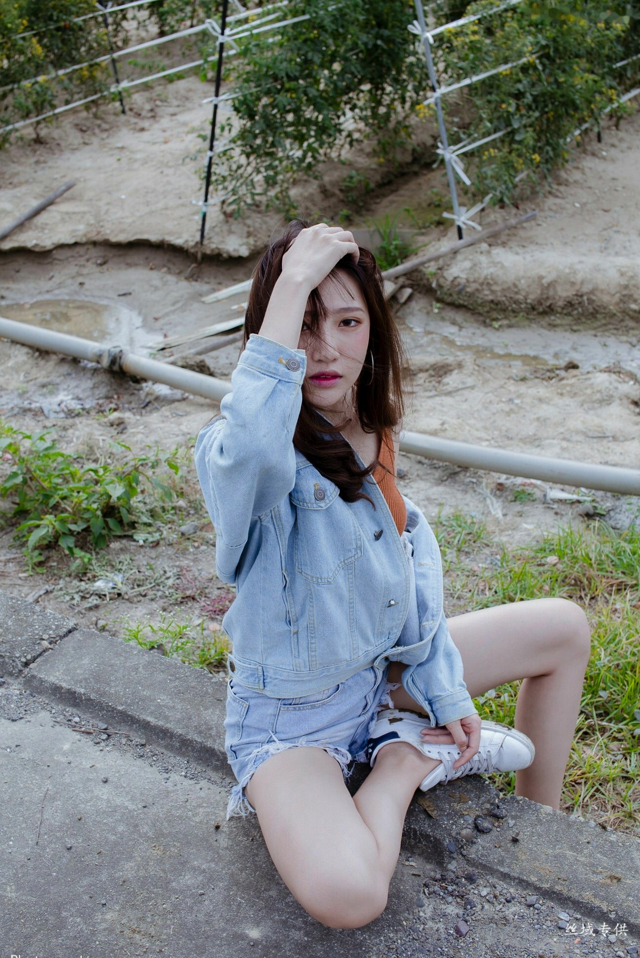 Gallery - 台湾正妹比比儿《小清新外拍》户外街拍写真集，展现邻家女孩纯美气质与动人魅力台湾清新户外街拍治愈系 比比儿女神私房照_秀色女神 - image 36