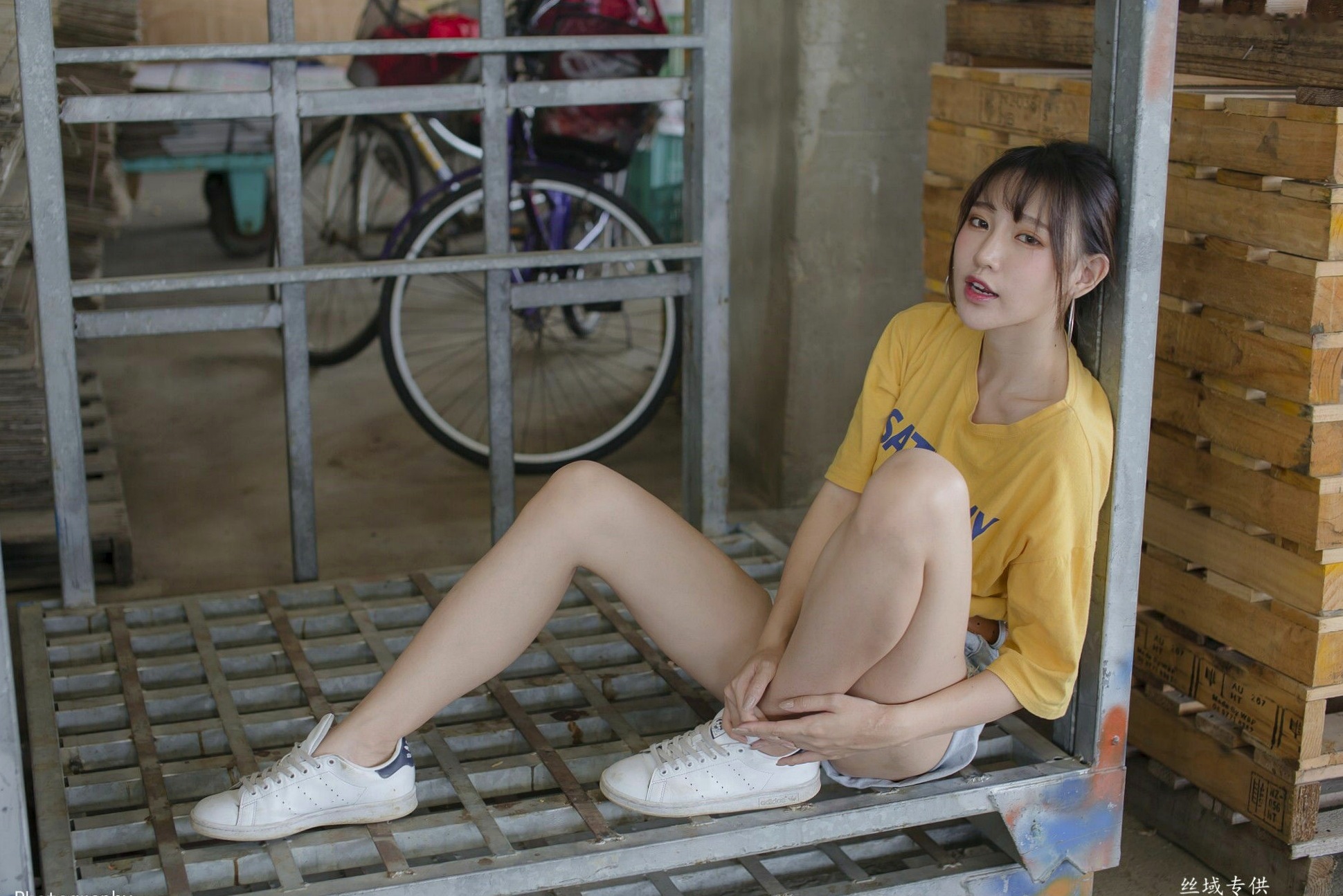 Gallery - 台湾正妹比比儿《小清新外拍》户外街拍写真集，展现邻家女孩纯美气质与动人魅力台湾清新户外街拍治愈系 比比儿女神私房照_秀色女神 - image 51