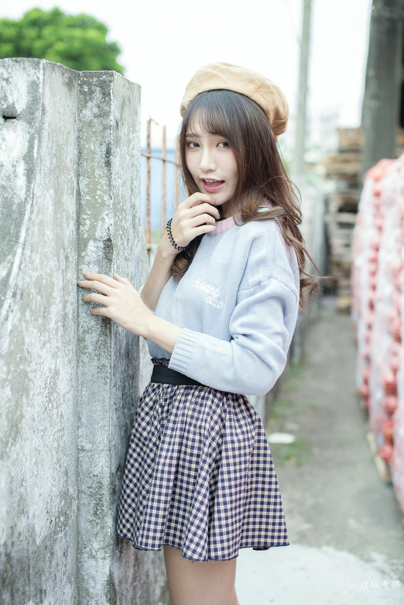 Gallery - 台湾正妹比比儿《小清新外拍》户外街拍写真集，展现邻家女孩纯美气质与动人魅力台湾清新户外街拍治愈系 比比儿女神私房照_秀色女神 - image 81