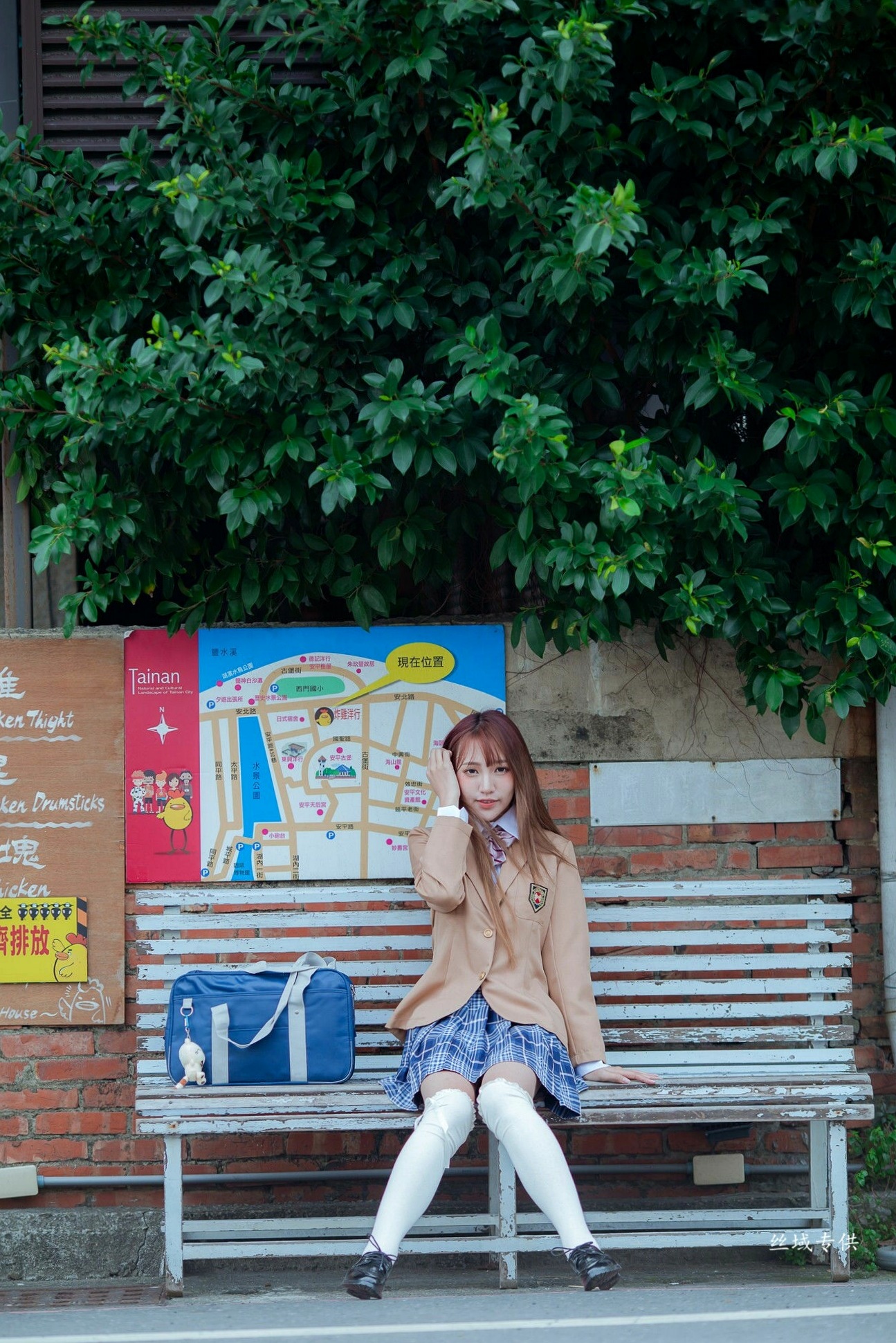 Gallery - 台湾美少女比比儿《清新学妹》青春校服街拍写真集，演绎日系校园风，尽显女神清纯气质[47P]台湾清新校服街拍美腿 比比儿女神私房照_秀色女神 - image 8