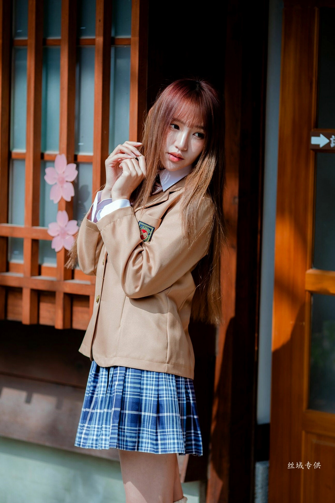 Gallery - 台湾美少女比比儿《清新学妹》青春校服街拍写真集，演绎日系校园风，尽显女神清纯气质[47P]台湾清新校服街拍美腿 比比儿女神私房照_秀色女神 - image 22