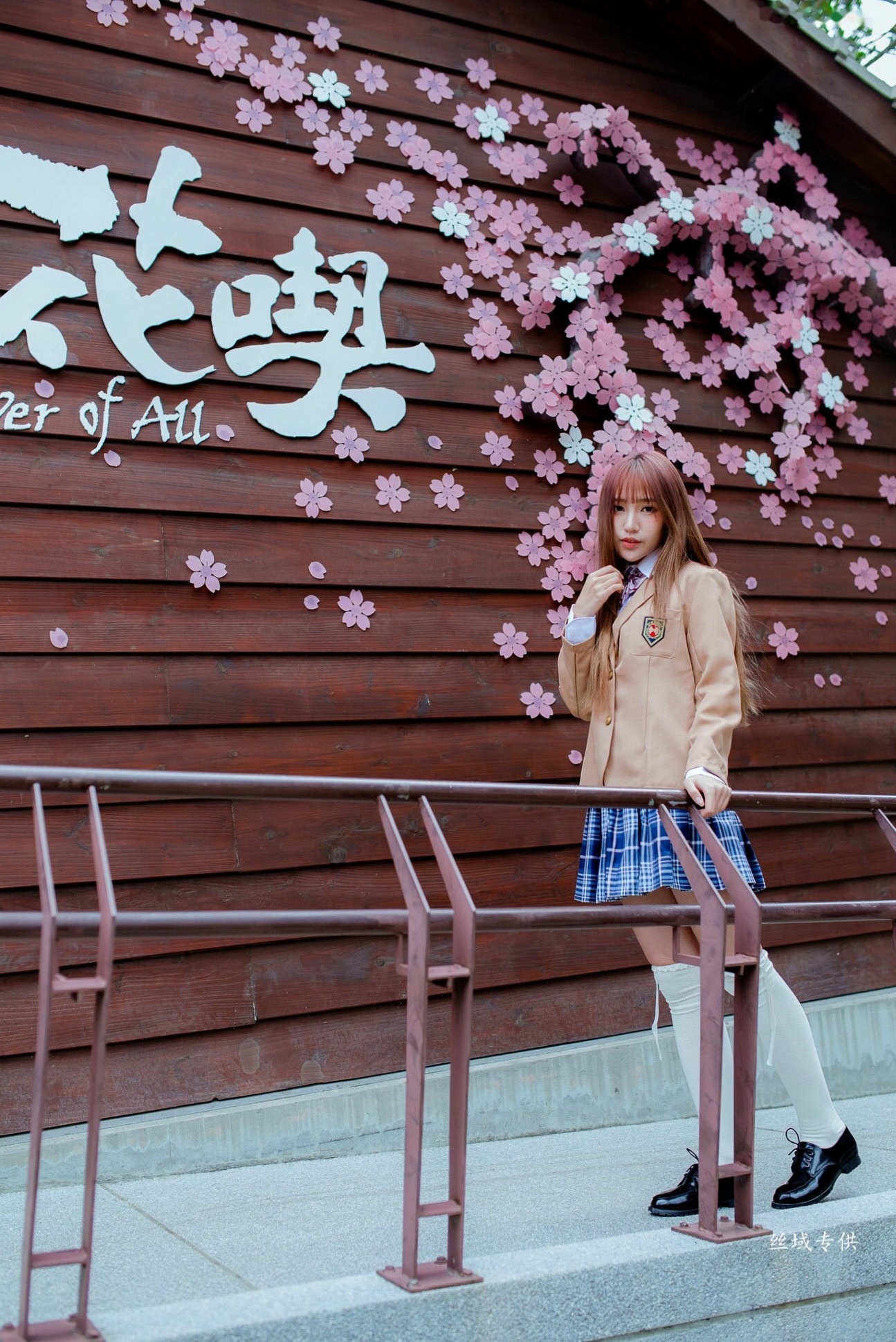 Gallery - 台湾美少女比比儿《清新学妹》青春校服街拍写真集，演绎日系校园风，尽显女神清纯气质[47P]台湾清新校服街拍美腿 比比儿女神私房照_秀色女神 - image 28
