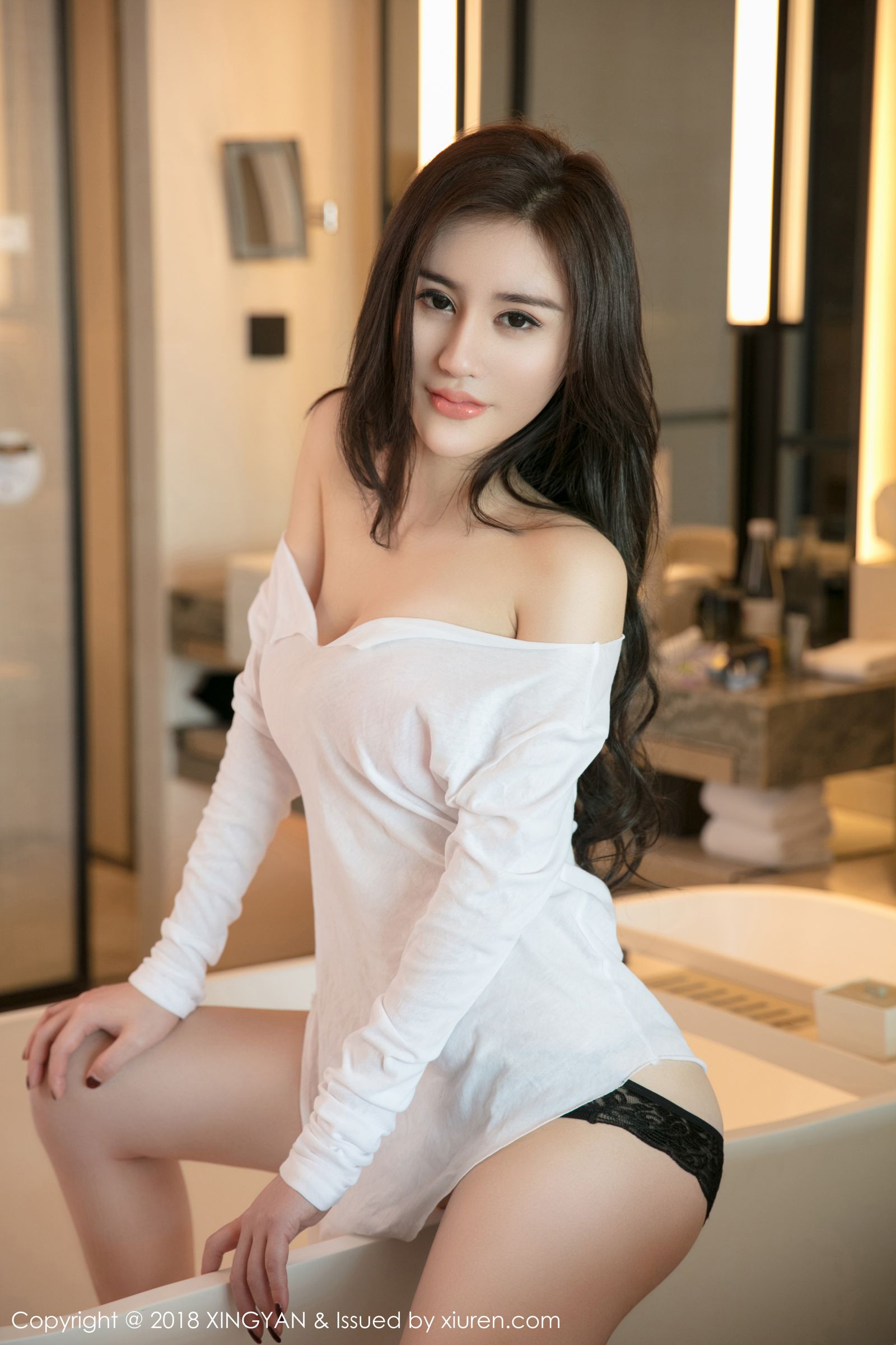 新人模特黄寒娜 若腻湿透的白衬衫