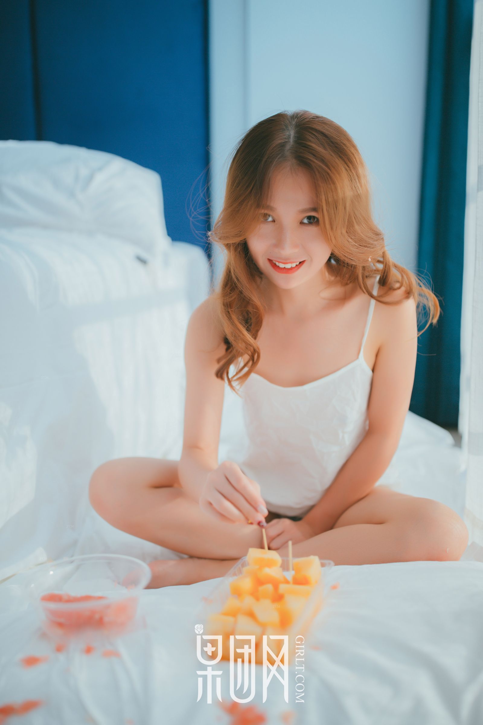 今夜，童颜少女的甜语花言只说给你听！