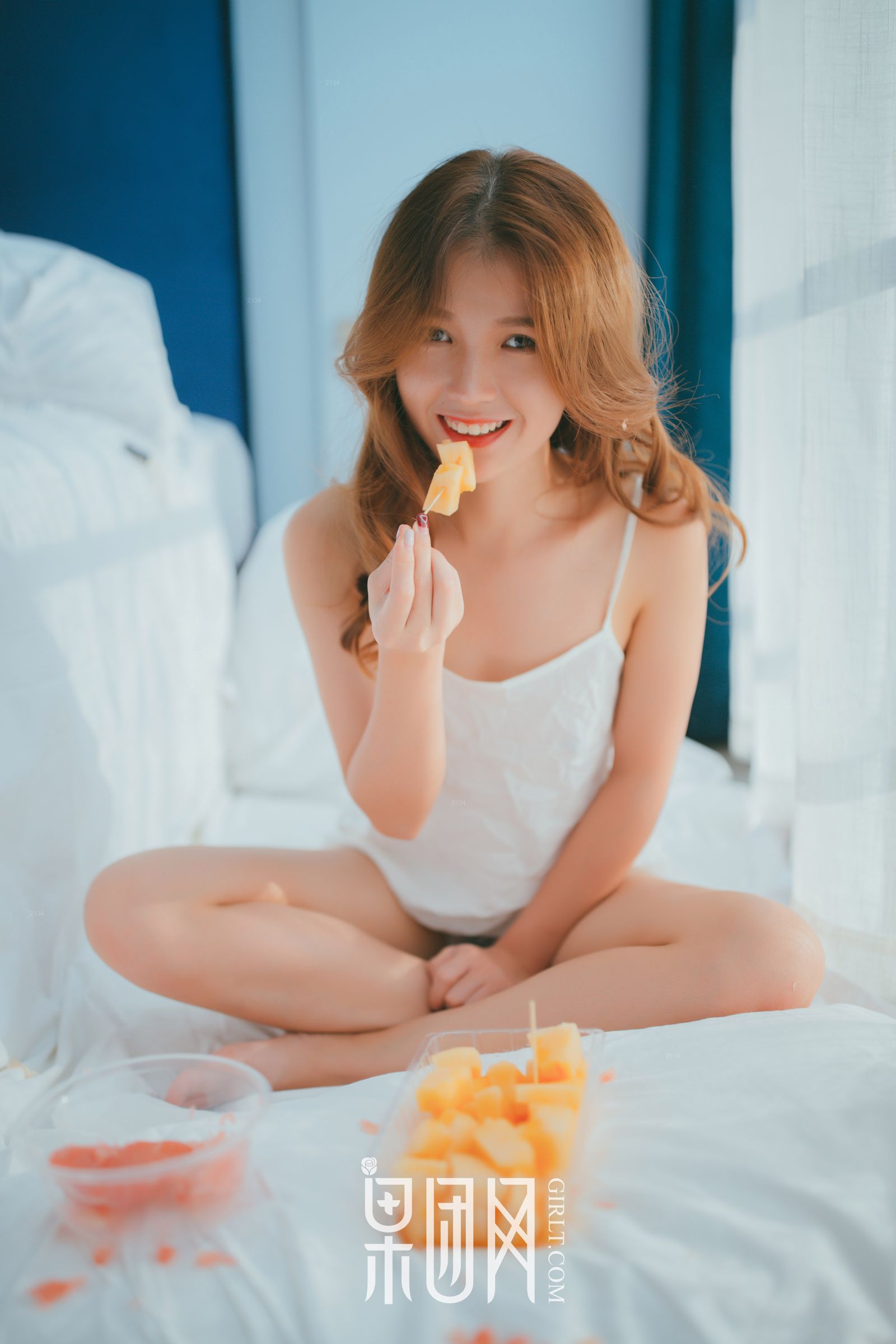 今夜，童颜少女的甜语花言只说给你听！