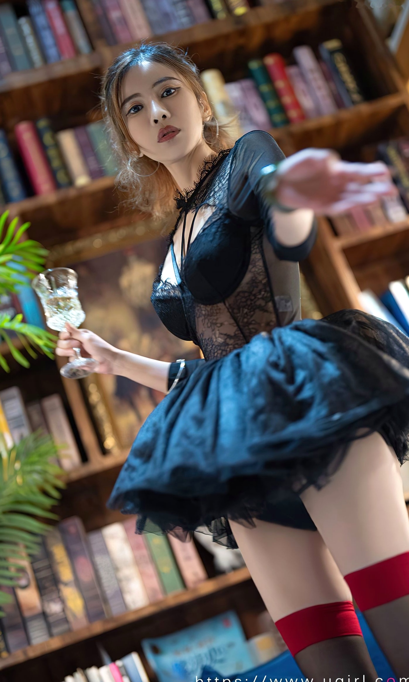 Gallery - UGirlsApp尤果圈 - Chiness Model 爱尤物 - Love Beauty -2793-田小燕《无限回响》黑色蕾丝私房写真，气质女神深邃诱惑，红边丝袜美腿尽显性感风情爱尤物 - Love Beauty 性感诱惑丝袜私房照冷艳 田小燕女神私房照_秀色女神 - image 22