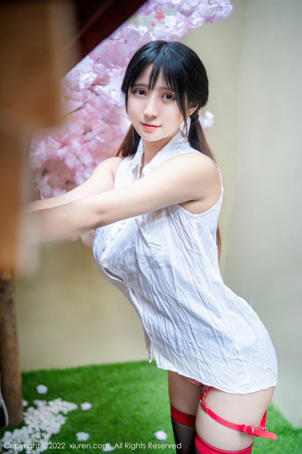 [XiuRen]高清写真图 2022.04.27 No.4930 久久Aimee