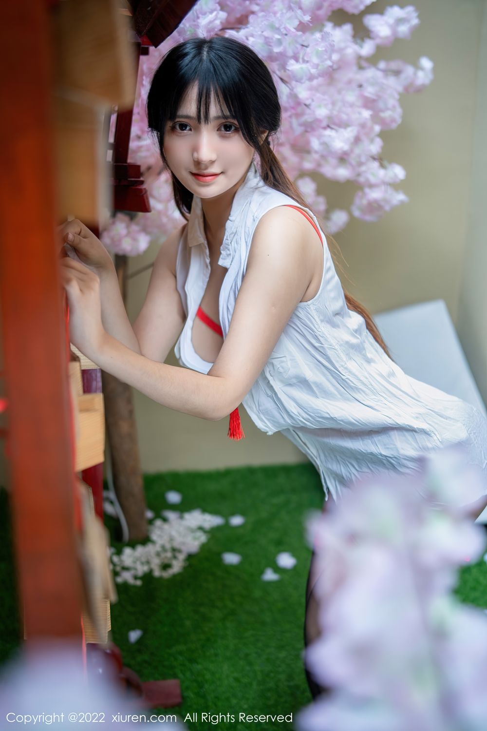 [XiuRen]高清写真图 2022.04.27 No.4930 久久Aimee
