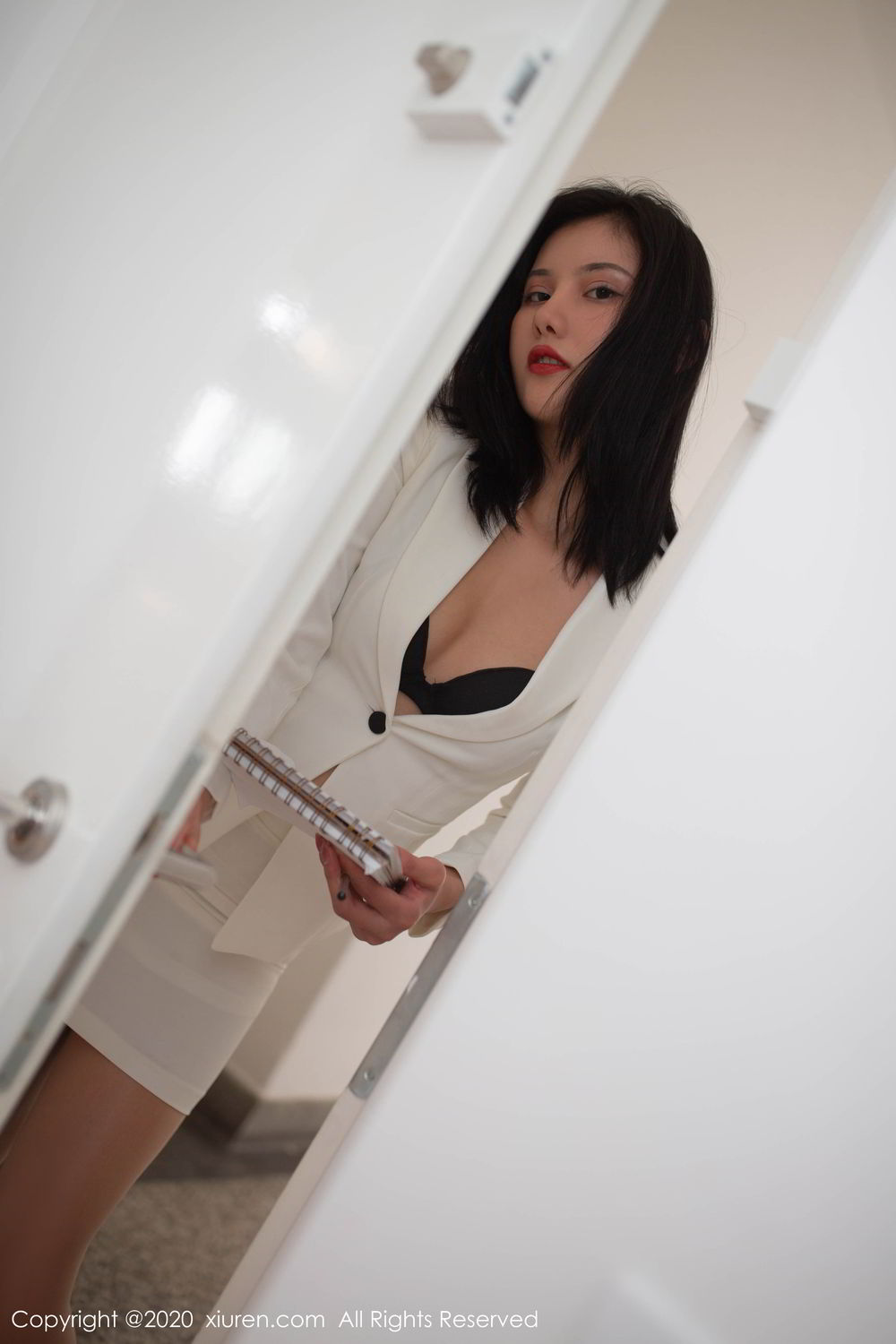 [XIUREN]高清写真图 2020.02.28 就是阿朱啊