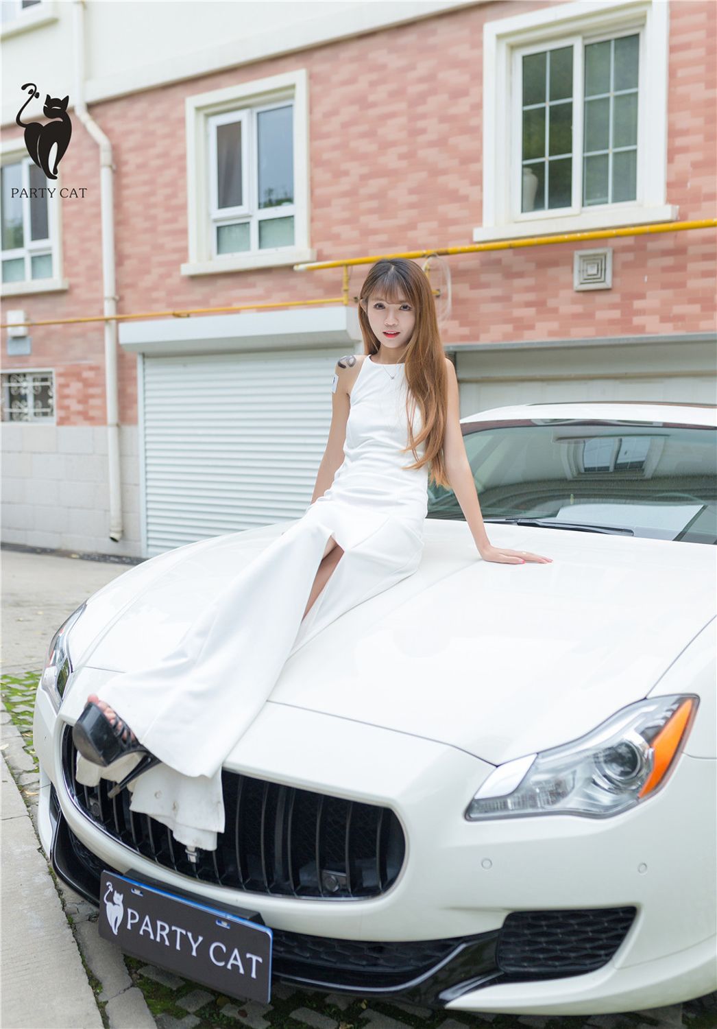 楠哥- [PartyCat轰趴猫]高清写真图 No.002 香车美女