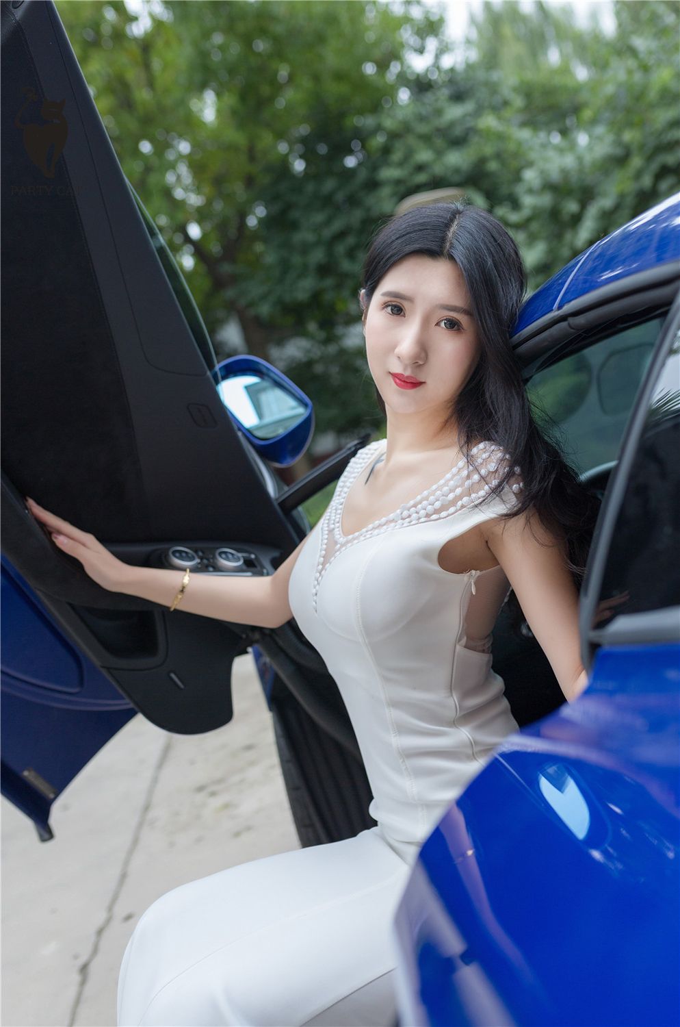 楠哥- [PartyCat轰趴猫]高清写真图 No.002 香车美女