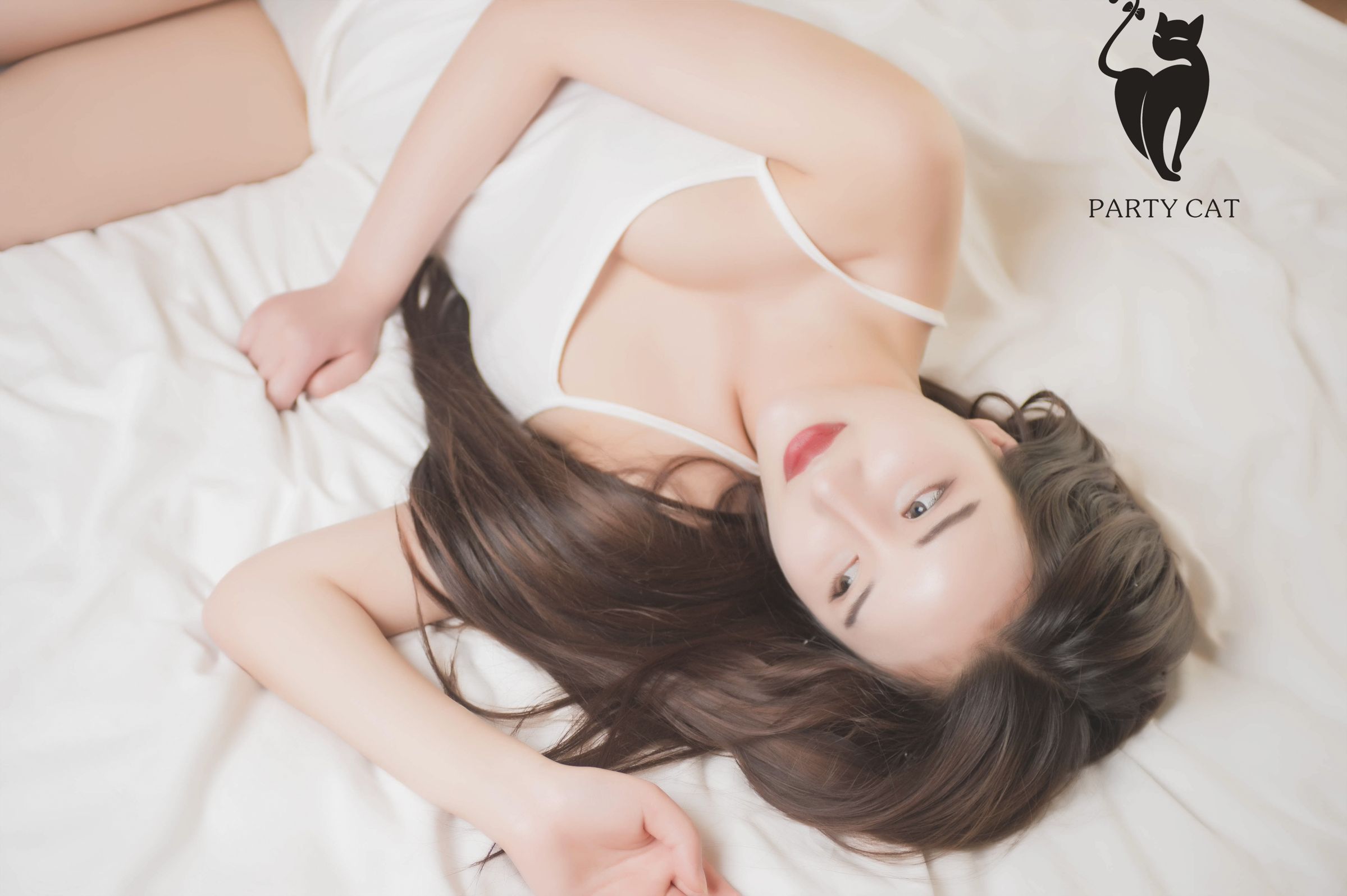 文琳- [PartyCat轰趴猫]高清写真图 No.012 温柔婉约 ​​​​