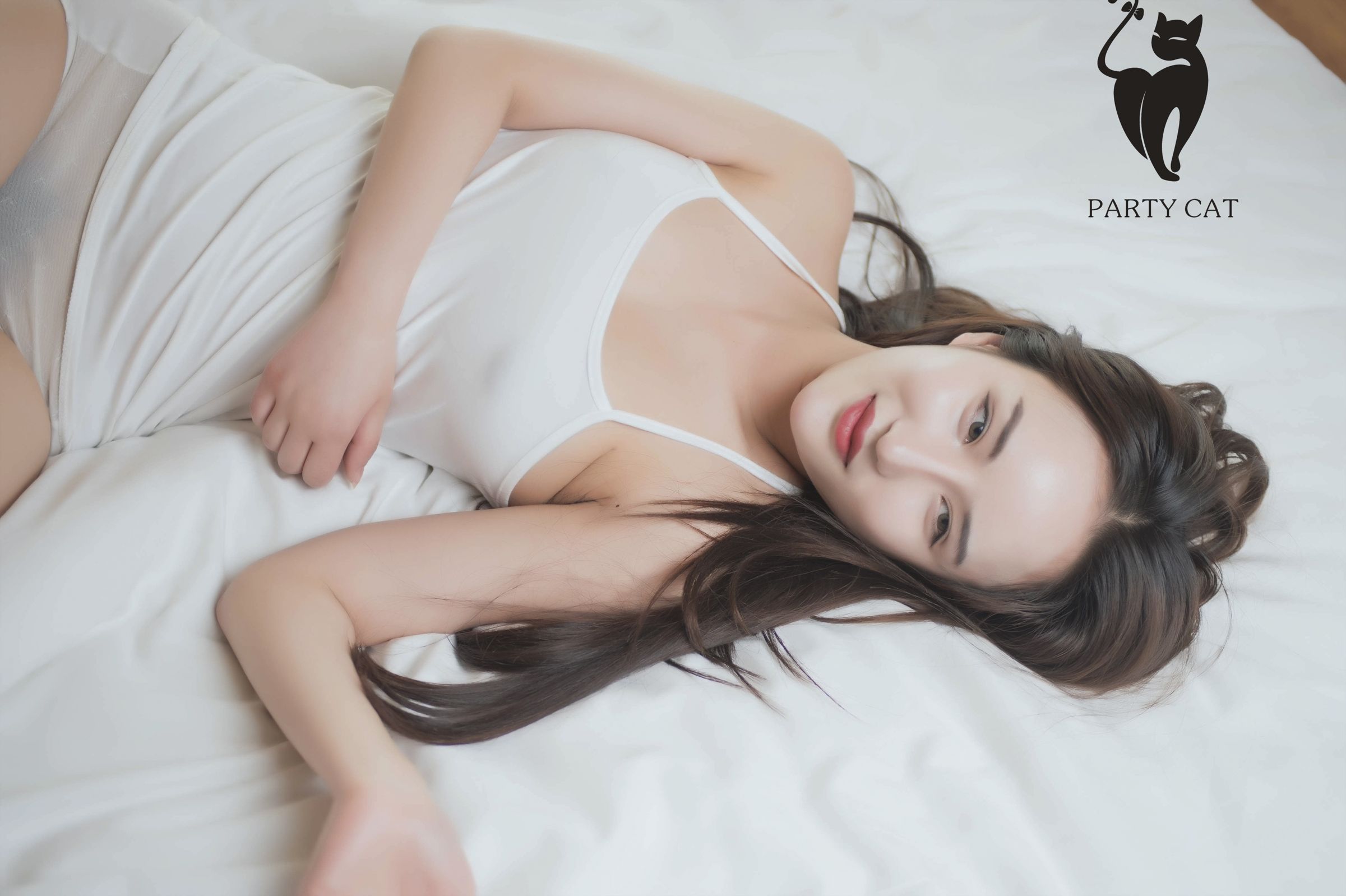 文琳- [PartyCat轰趴猫]高清写真图 No.012 温柔婉约 ​​​​
