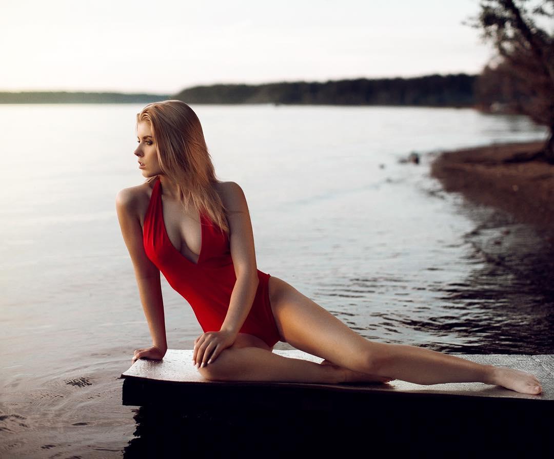 Selena Verner- 来自乌克兰的开胸女孩