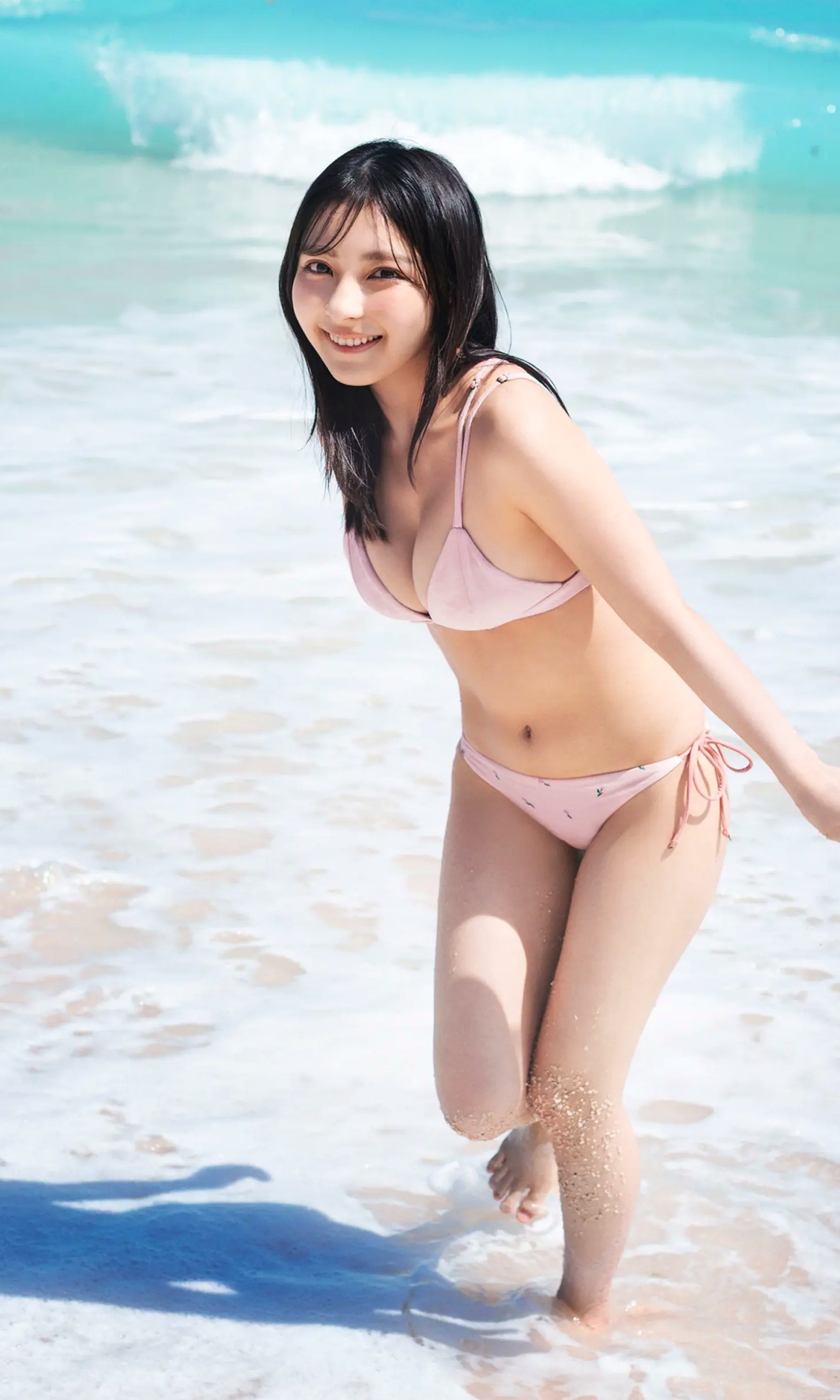 十味《夢よ醒めないで》日系性感比基尼写真 泳池海滨清纯美胸尤物