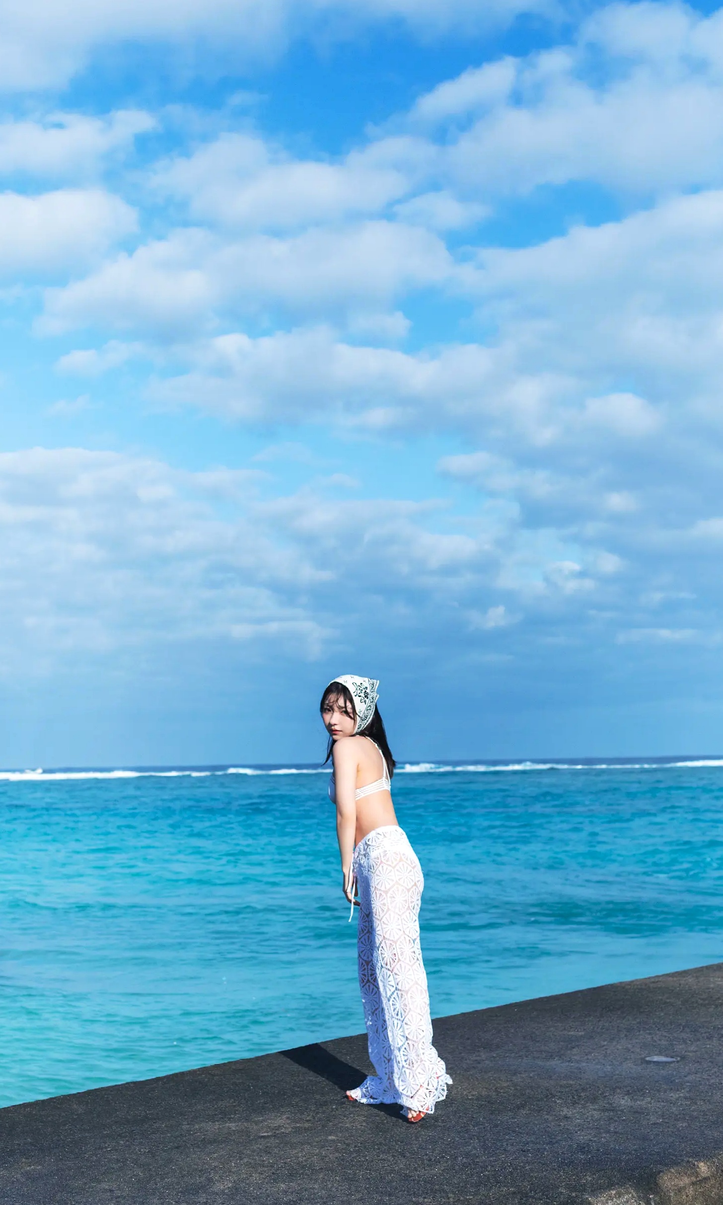 十味《夢よ醒めないで》日系性感比基尼写真 泳池海滨清纯美胸尤物