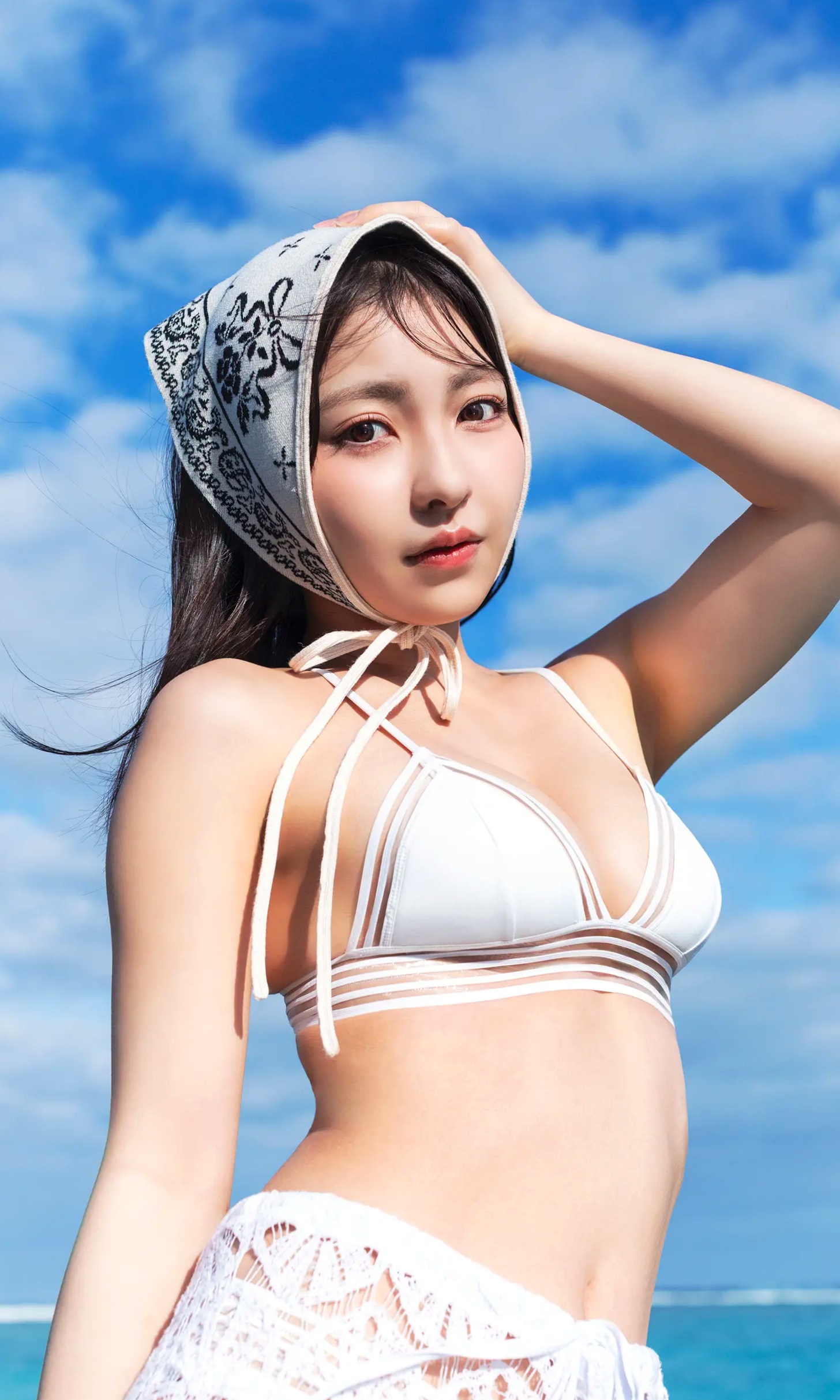 十味《夢よ醒めないで》日系性感比基尼写真 泳池海滨清纯美胸尤物