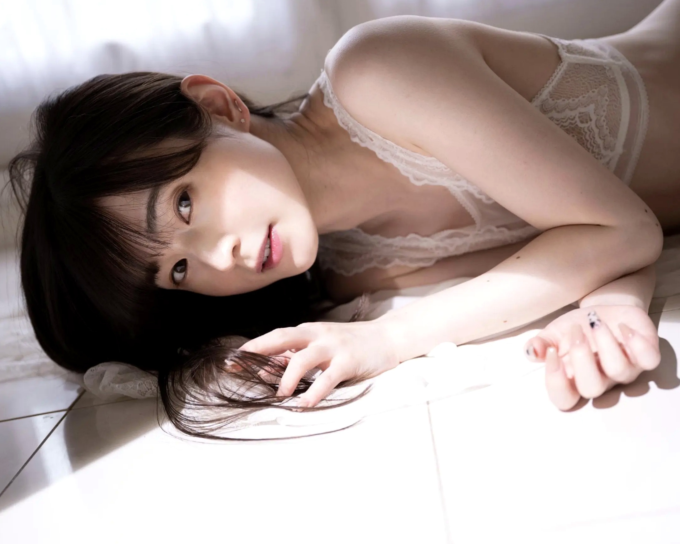 近衛りこ - きれいなひと | 日系清新白色蕾丝内衣居家私房写真