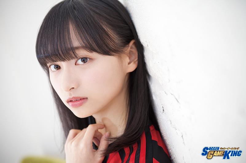 影山优佳- SOCCER GAME KING / April 2018