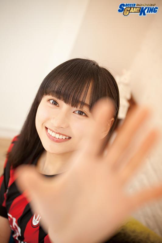 影山优佳- SOCCER GAME KING / April 2018