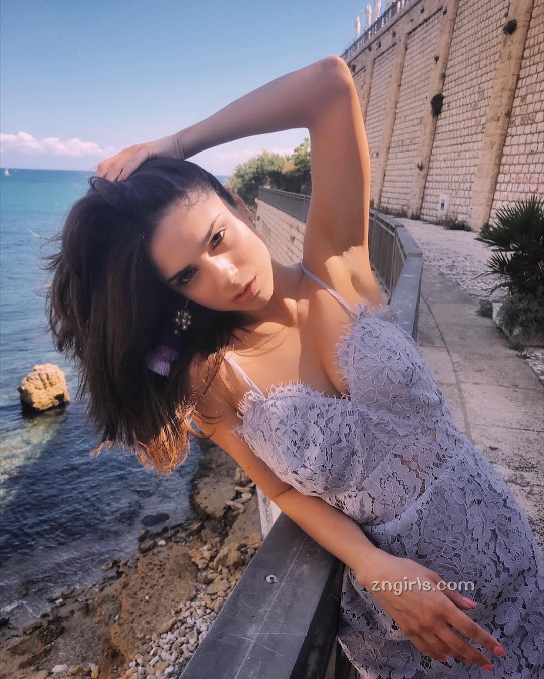 Claudia Salvini- 意大利性感正妹私房照