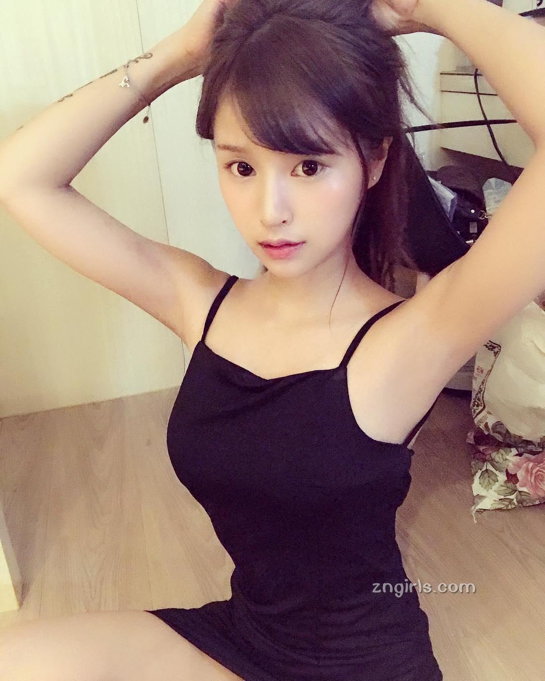 小云宝宝 电竞界火红实况主私房照内衣小云宝宝女神私房照 秀色女神