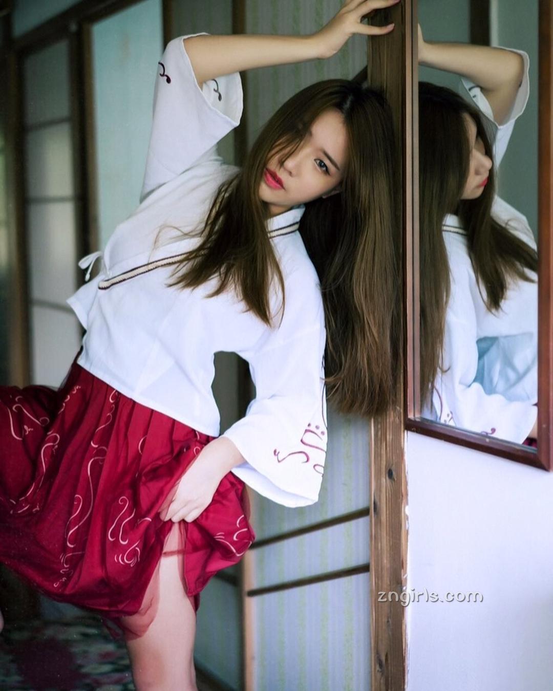 吴咏玄- 弹力女神波写真