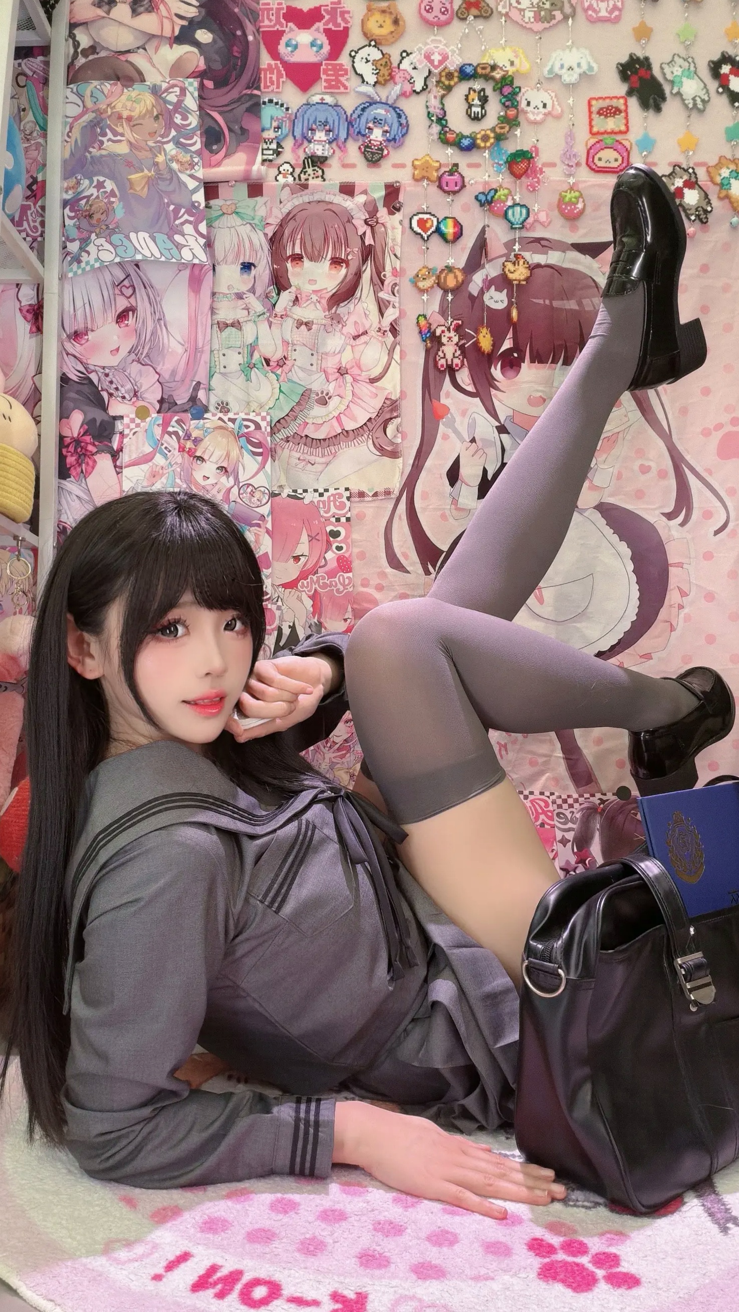 Gallery - miko酱ww 2026年04月订阅 [188P] 角色扮演制服诱惑私房美腿写真角色扮演制服私房照美腿诱惑气质 Miko酱女神私房照_秀色女神 - image 1