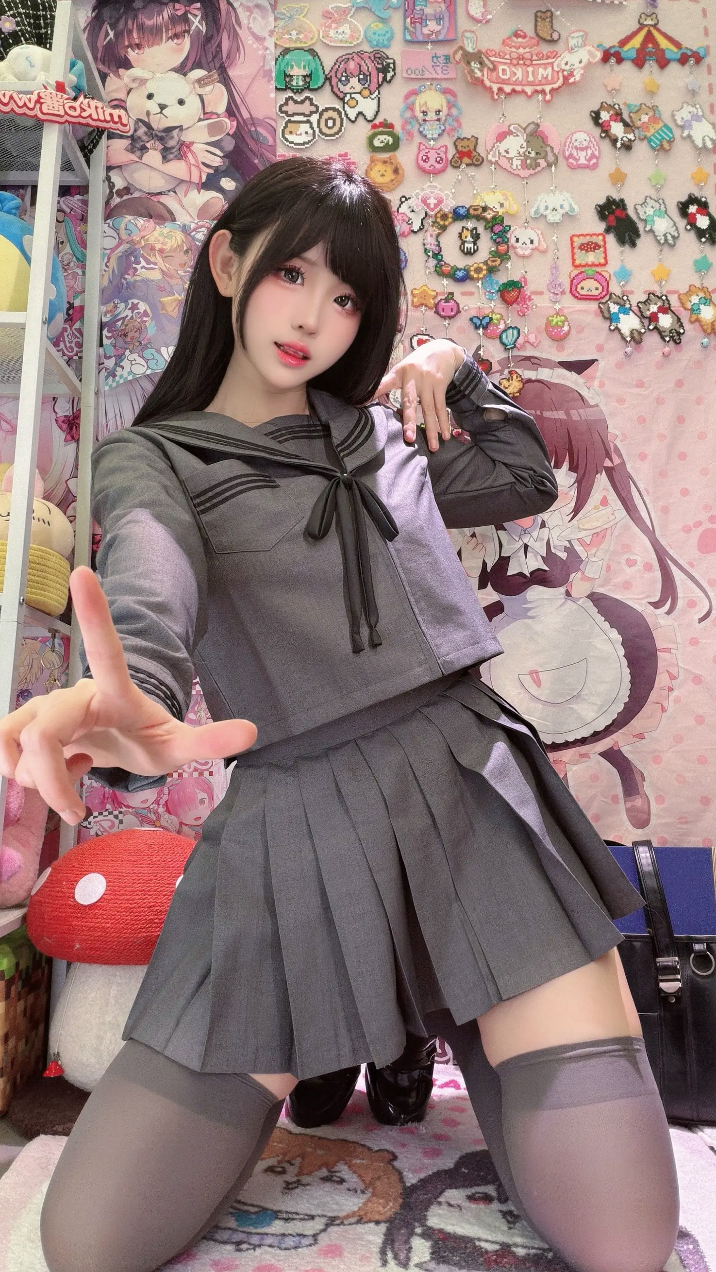 Gallery - miko酱ww 2026年04月订阅 [188P] 角色扮演制服诱惑私房美腿写真角色扮演制服私房照美腿诱惑气质 Miko酱女神私房照_秀色女神 - image 3