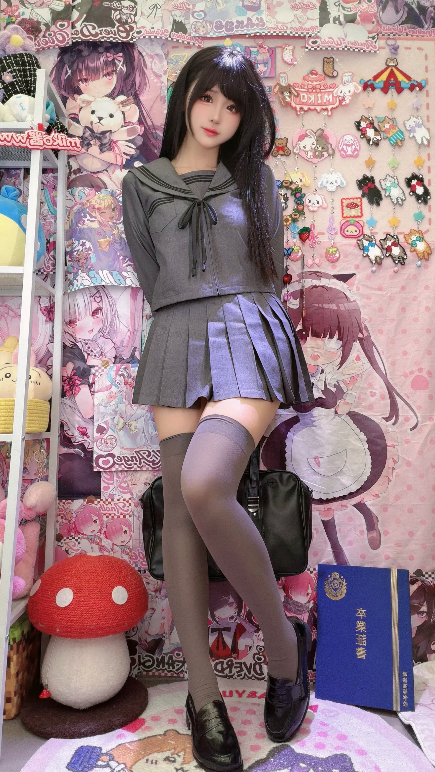 Gallery - miko酱ww 2026年04月订阅 [188P] 角色扮演制服诱惑私房美腿写真角色扮演制服私房照美腿诱惑气质 Miko酱女神私房照_秀色女神 - image 4