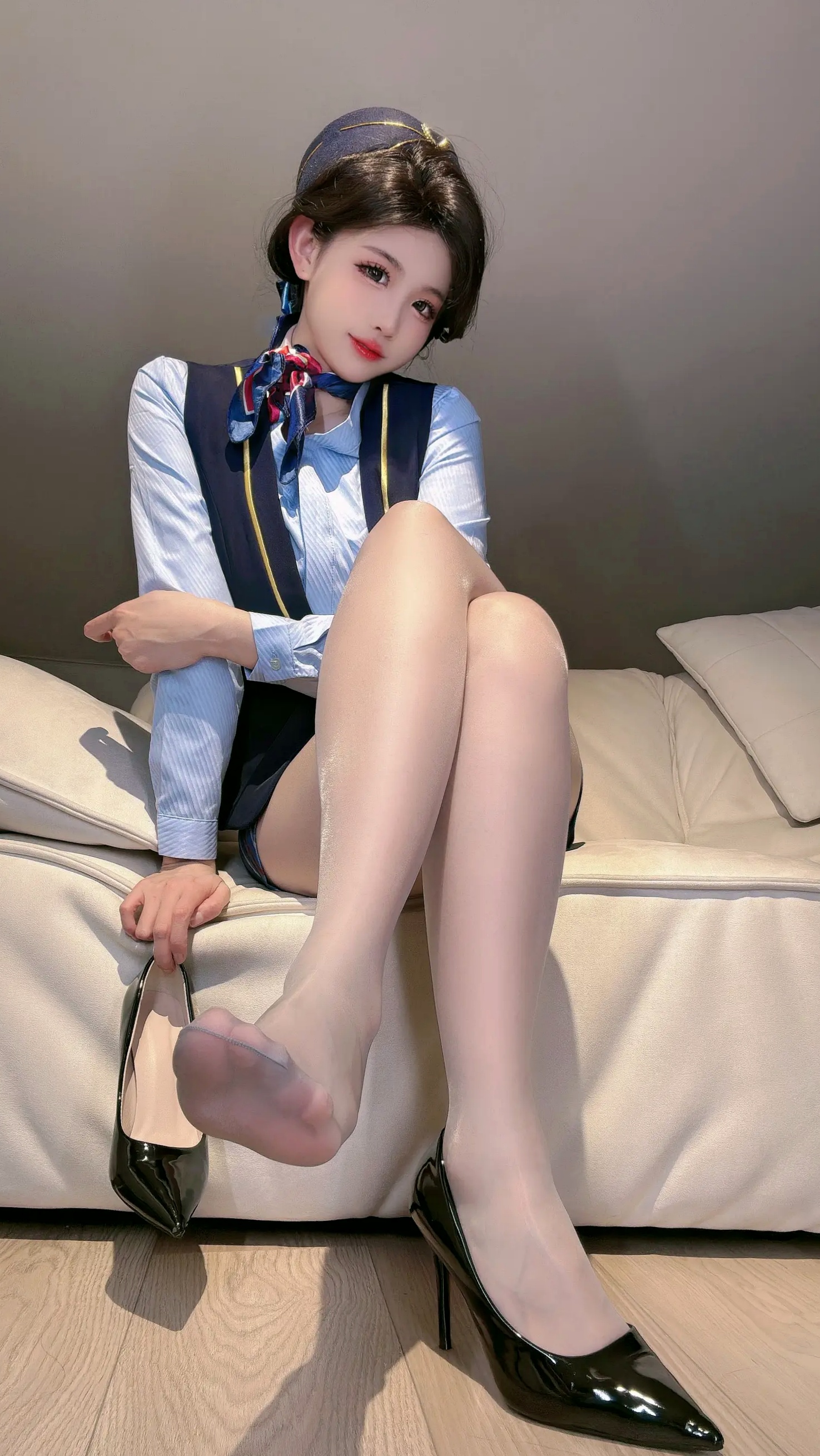 miko酱ww 2026年04月订阅 [188P] 角色扮演制服诱惑私房美腿写真