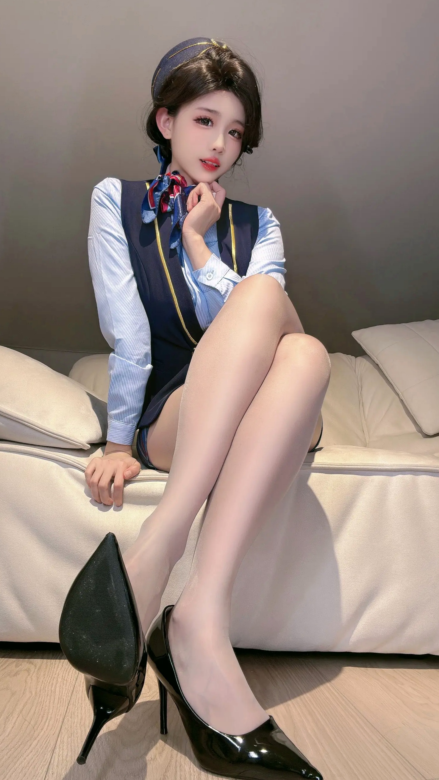 miko酱ww 2026年04月订阅 [188P] 角色扮演制服诱惑私房美腿写真