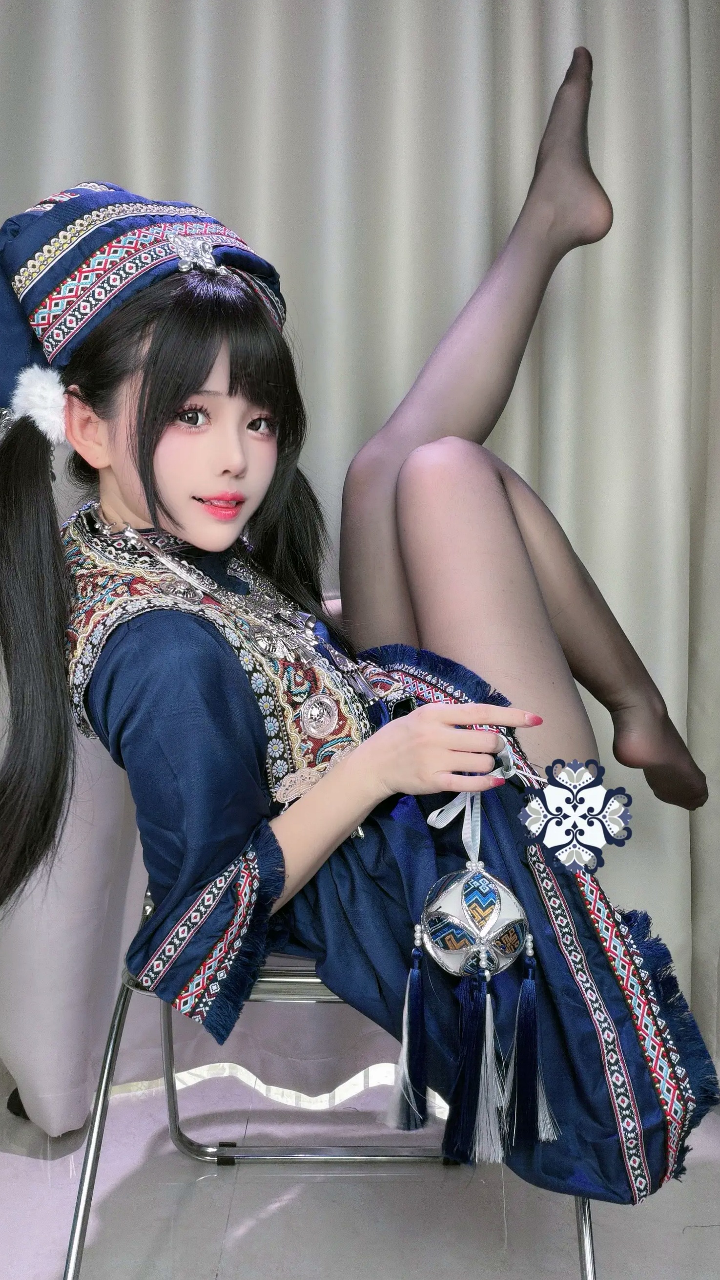 miko酱ww 2026年04月订阅 [188P] 角色扮演制服诱惑私房美腿写真