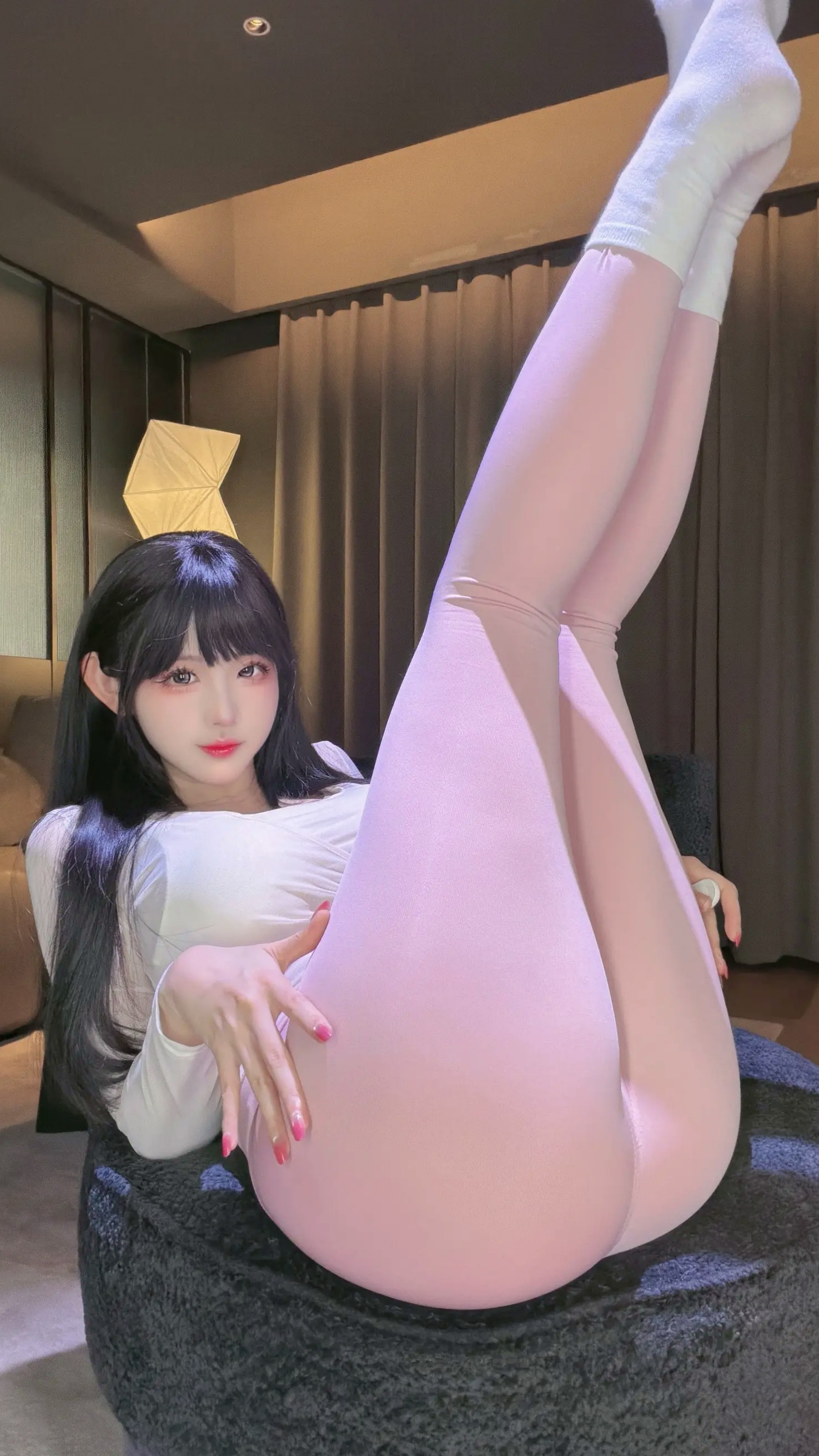 miko酱ww 2026年04月订阅 [188P] 角色扮演制服诱惑私房美腿写真