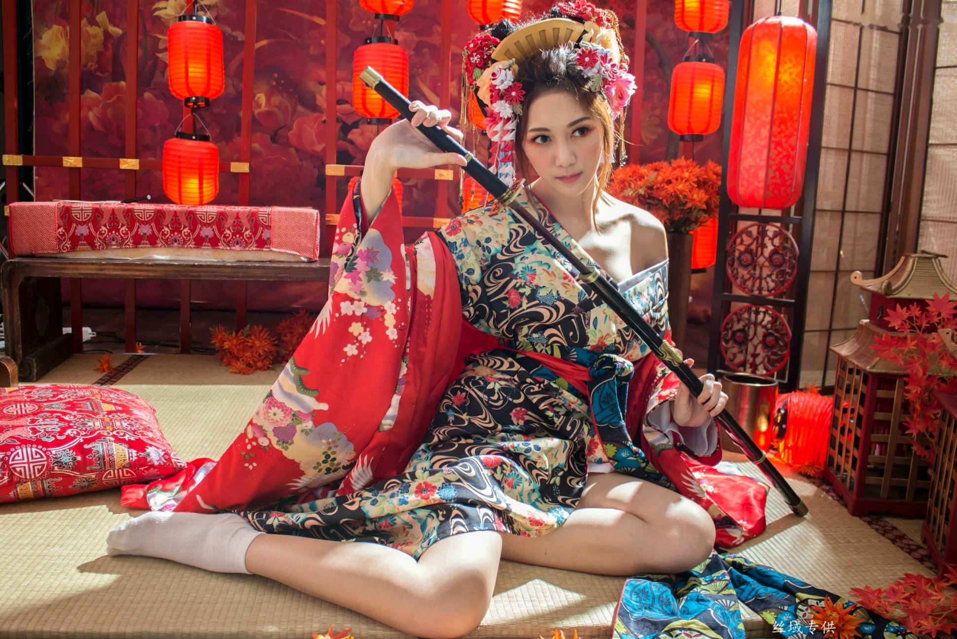 Gallery - 台湾正妹彭琁写真集：娇艳华丽花魁与纯欲风护士双重视觉冲击，角色扮演特色写真合辑台湾制服角色扮演护士性感 彭琁女神私房照_秀色女神 - image 5
