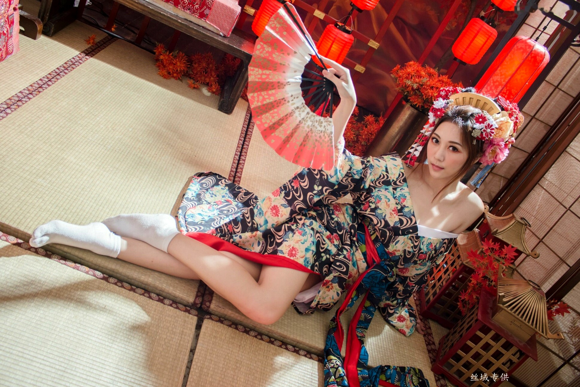 Gallery - 台湾正妹彭琁写真集：娇艳华丽花魁与纯欲风护士双重视觉冲击，角色扮演特色写真合辑台湾制服角色扮演护士性感 彭琁女神私房照_秀色女神 - image 9