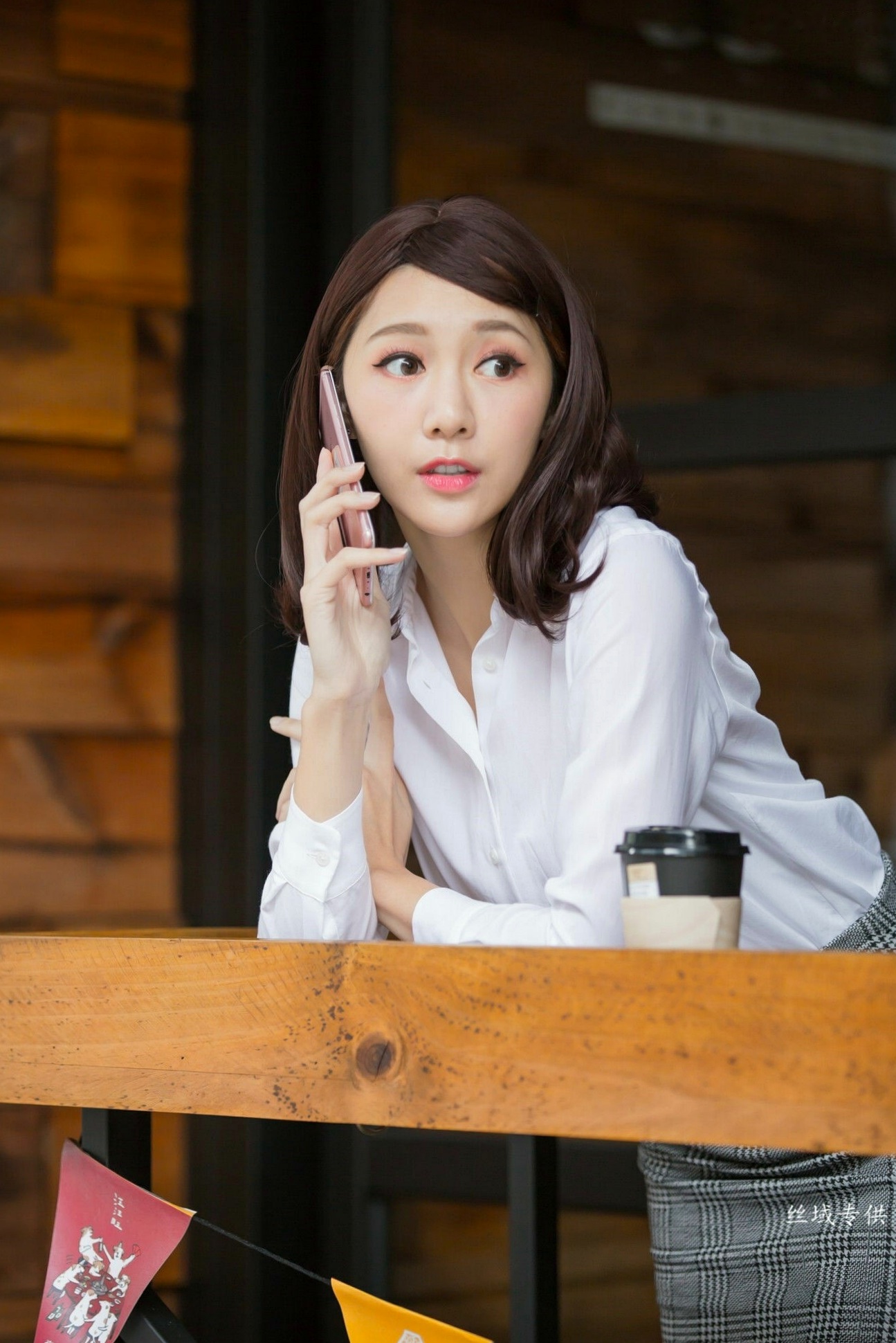 Gallery - 台湾正妹彭琁信义区职场风写真，OL制服诱惑与时尚穿搭街拍特辑台湾气质街拍女神 彭琁女神私房照_秀色女神 - image 21