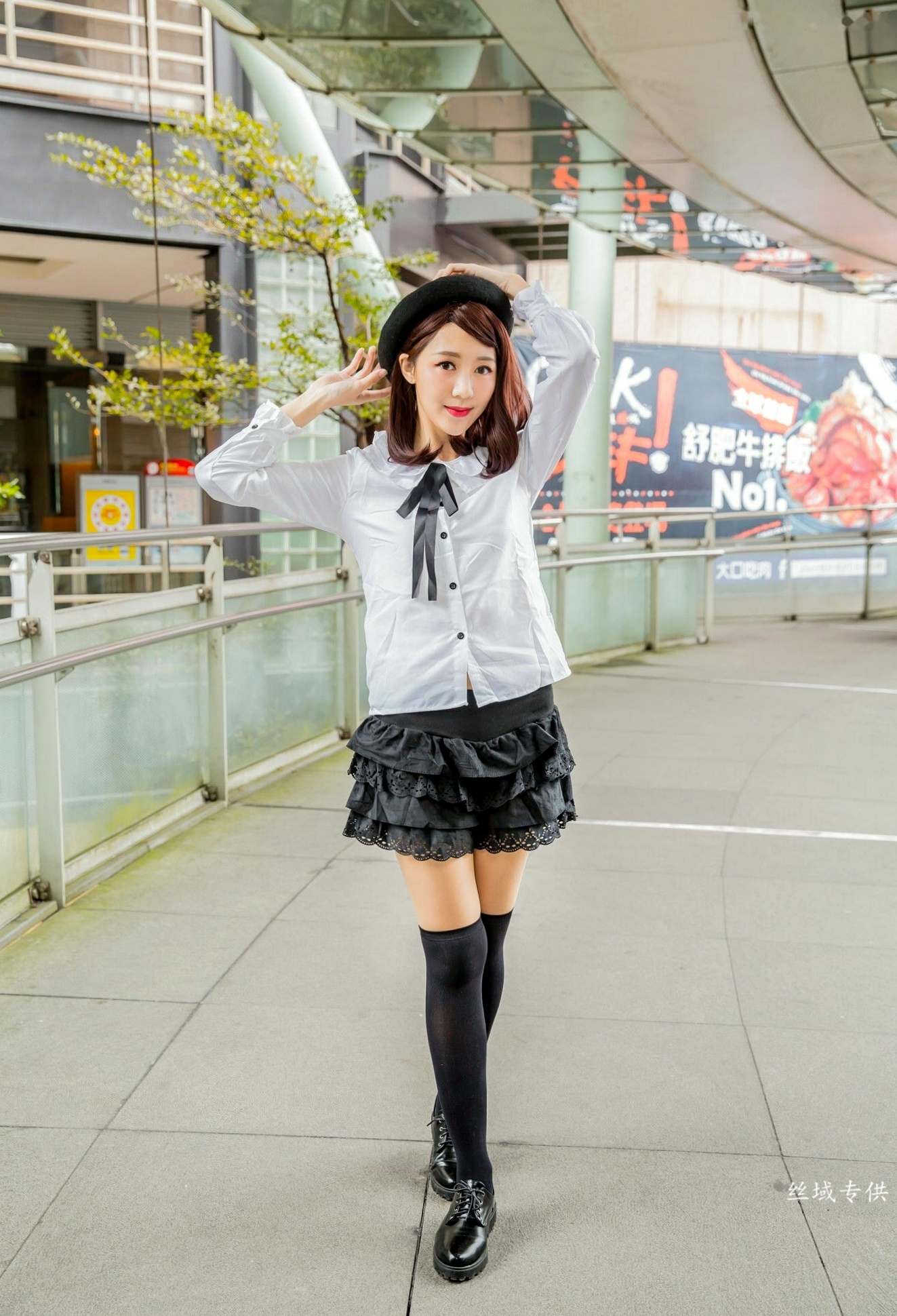 Gallery - 台湾正妹彭琁信义区职场风写真，OL制服诱惑与时尚穿搭街拍特辑台湾气质街拍女神 彭琁女神私房照_秀色女神 - image 65
