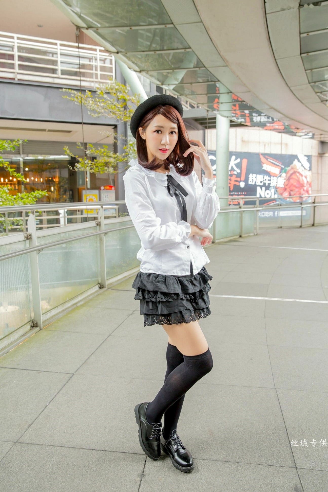 Gallery - 台湾正妹彭琁信义区职场风写真，OL制服诱惑与时尚穿搭街拍特辑台湾气质街拍女神 彭琁女神私房照_秀色女神 - image 67