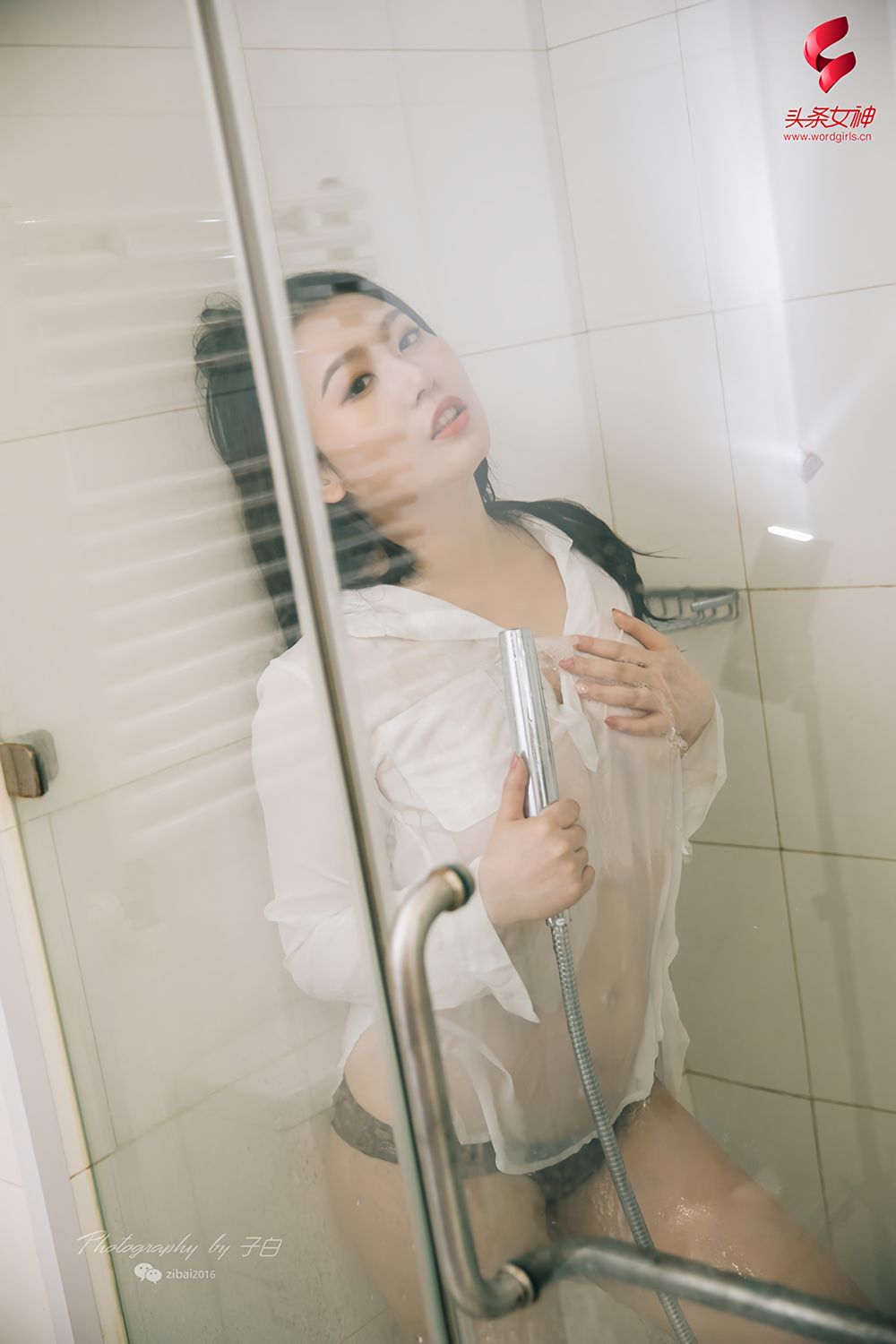 [TouTiao头条女神]高清写真图 2019.06.25 一组成熟风的性感写真