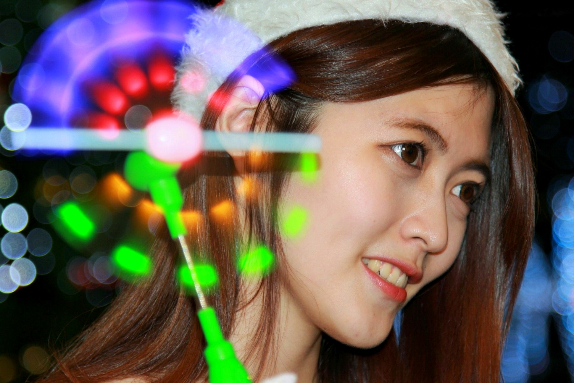 Gallery - 台湾正妹黄品瑄《板桥耶诞城夜拍》圣诞装束与冬日街拍美腿写真集台湾户外街拍美腿清新 薛薛Brindy女神私房照_秀色女神 - image 4