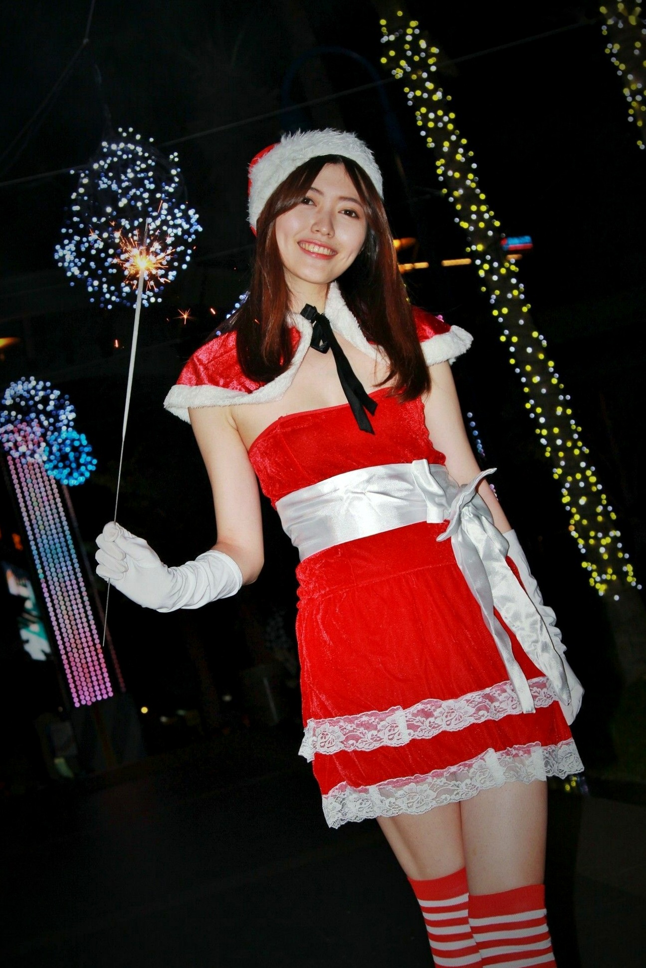 Gallery - 台湾正妹黄品瑄《板桥耶诞城夜拍》圣诞装束与冬日街拍美腿写真集台湾户外街拍美腿清新 薛薛Brindy女神私房照_秀色女神 - image 62