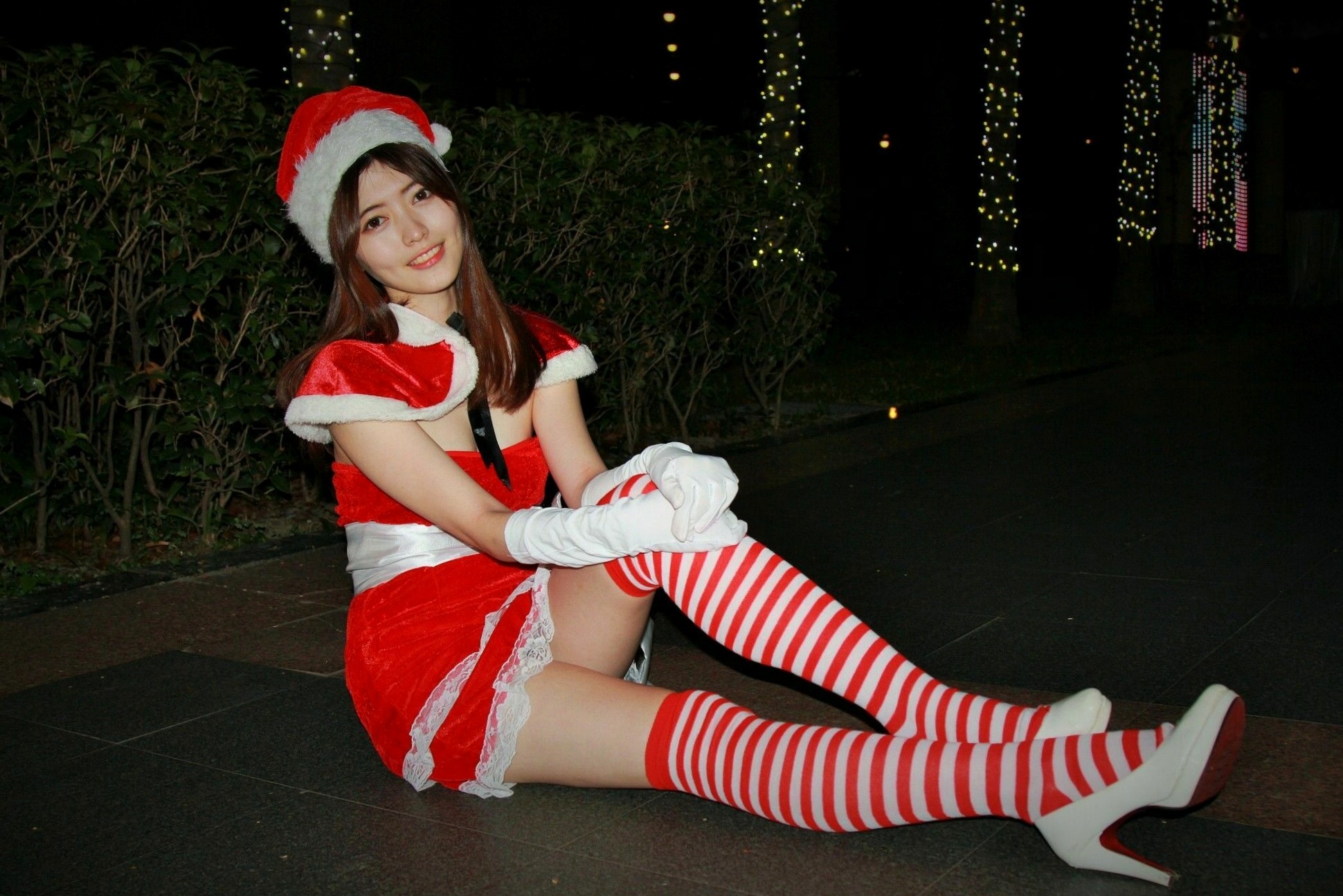Gallery - 台湾正妹黄品瑄《板桥耶诞城夜拍》圣诞装束与冬日街拍美腿写真集台湾户外街拍美腿清新 薛薛Brindy女神私房照_秀色女神 - image 78
