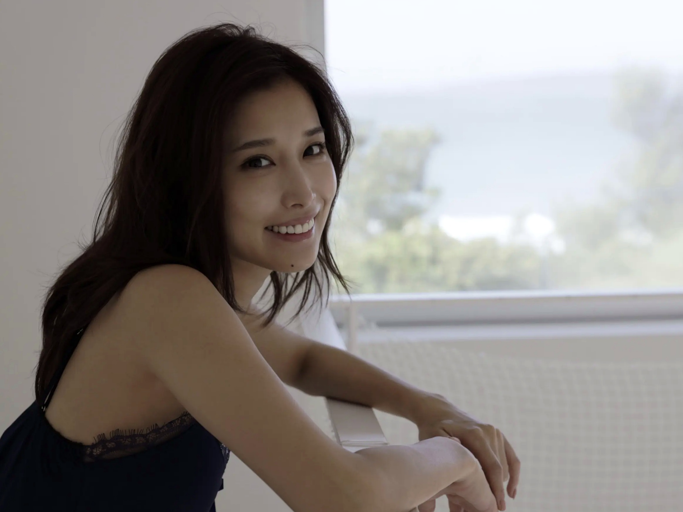 益田アンナ 性感居家内衣与海边比基尼写真 - ミスFLASH2021グランプリ
