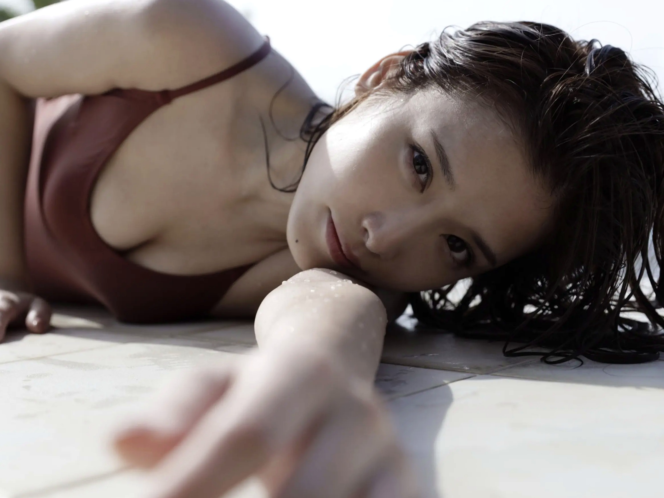 益田アンナ 性感居家内衣与海边比基尼写真 - ミスFLASH2021グランプリ